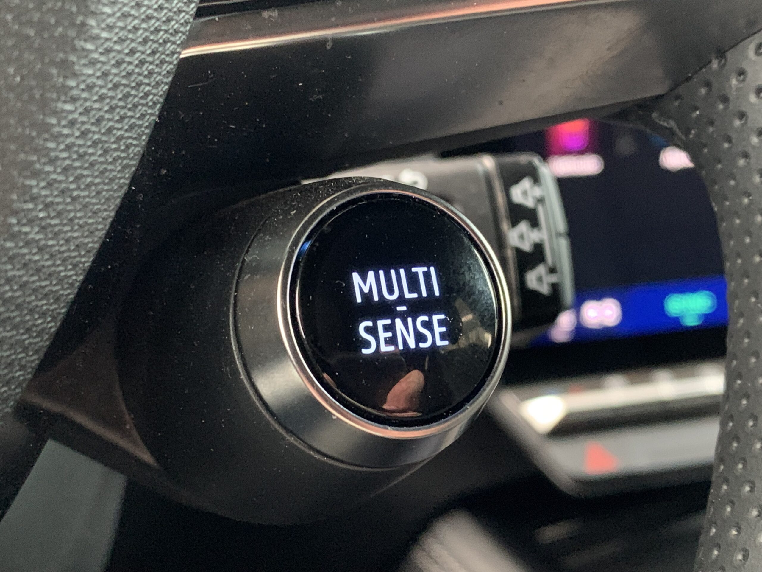 RENAULT AUSTRAL TECHNO HIBRIDO DE 200CV + TECHO NEGRO BRILLANTE