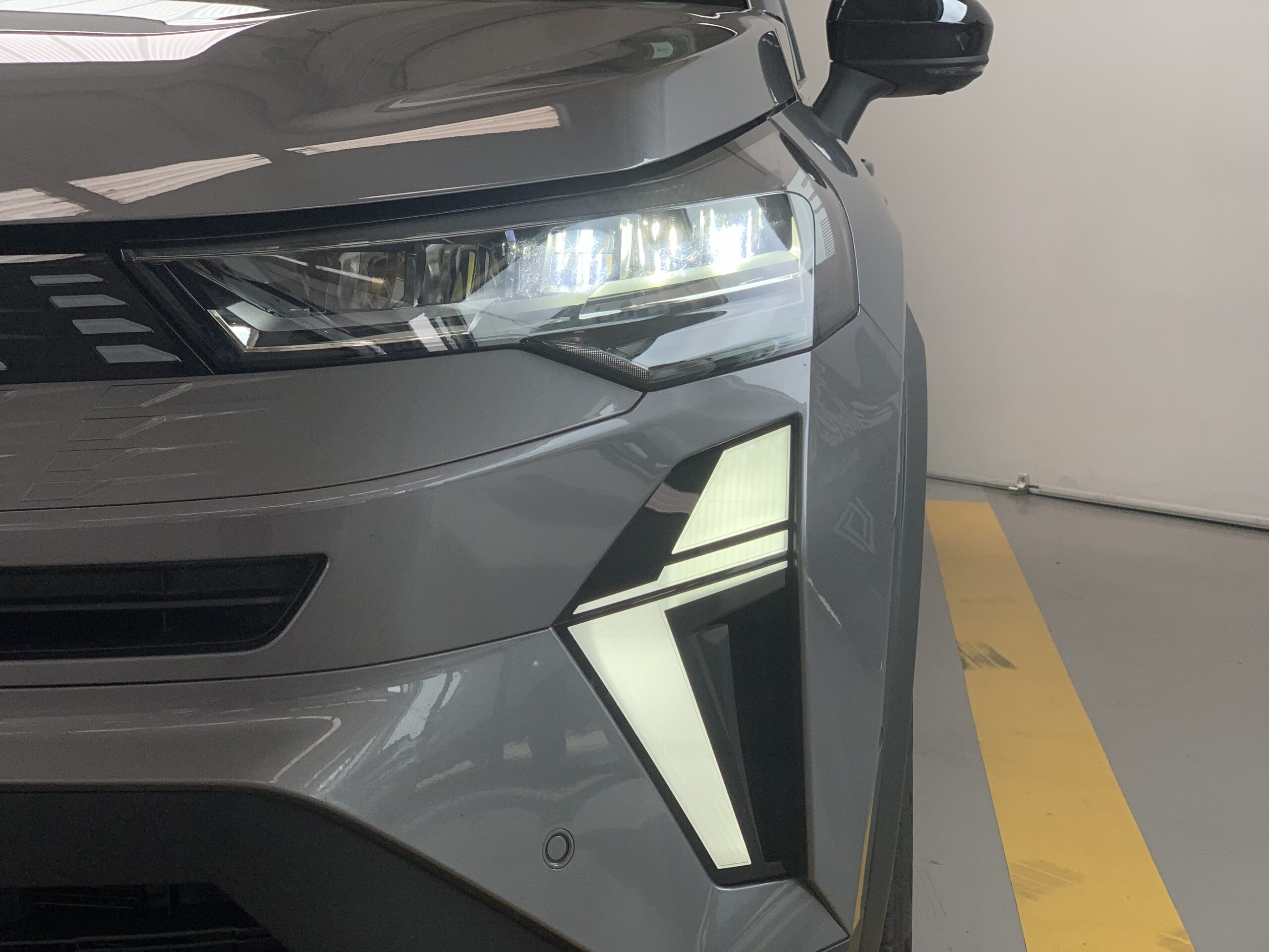 RENAULT SYMBIOZ TECHNO MICRO HIBRIDO DE 140CV + PACK SAFETY & DRIVING