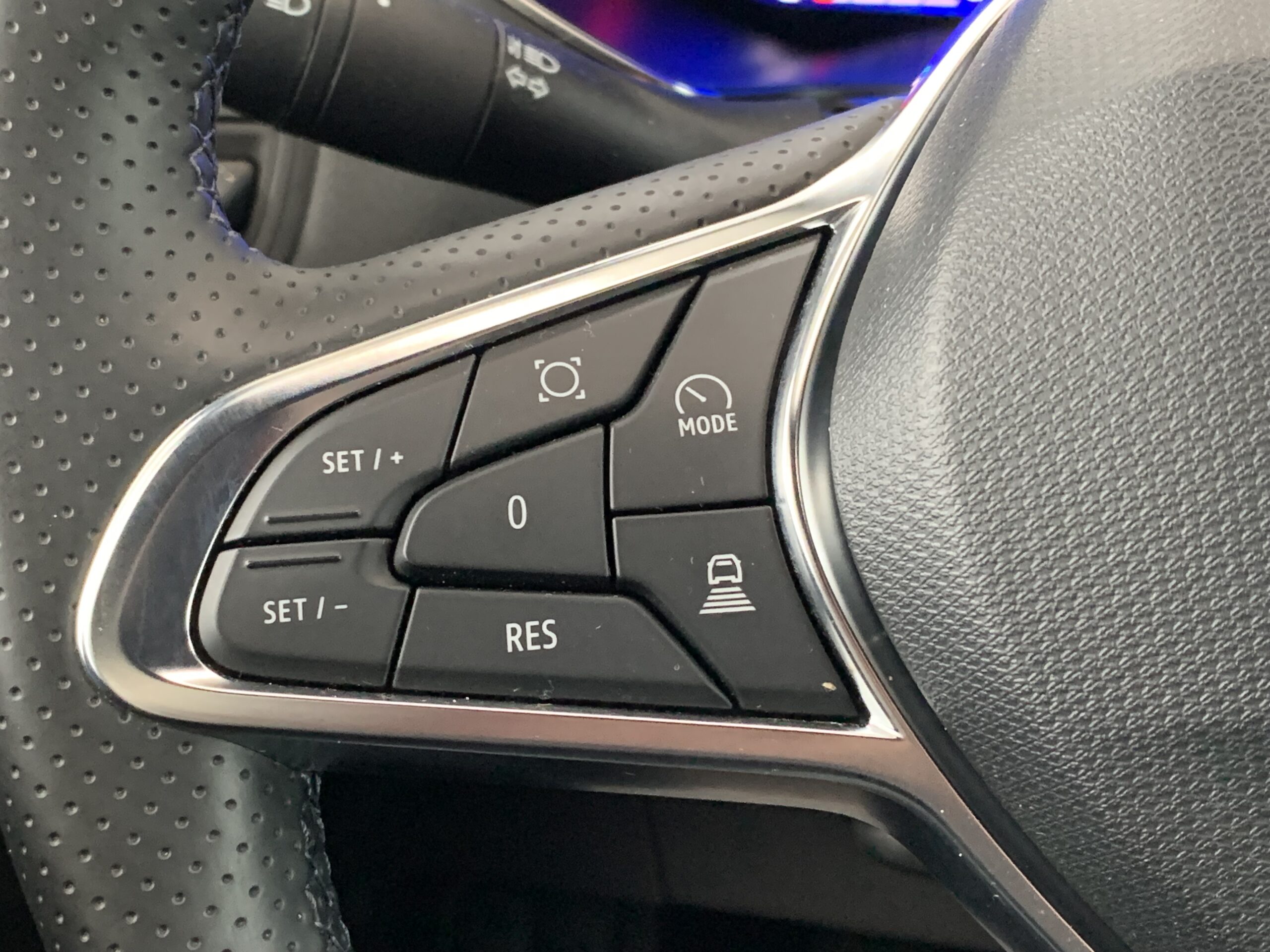 RENAULT SYMBIOZ TECHNO MICRO HIBRIDO DE 140CV + PACK SAFETY & DRIVING