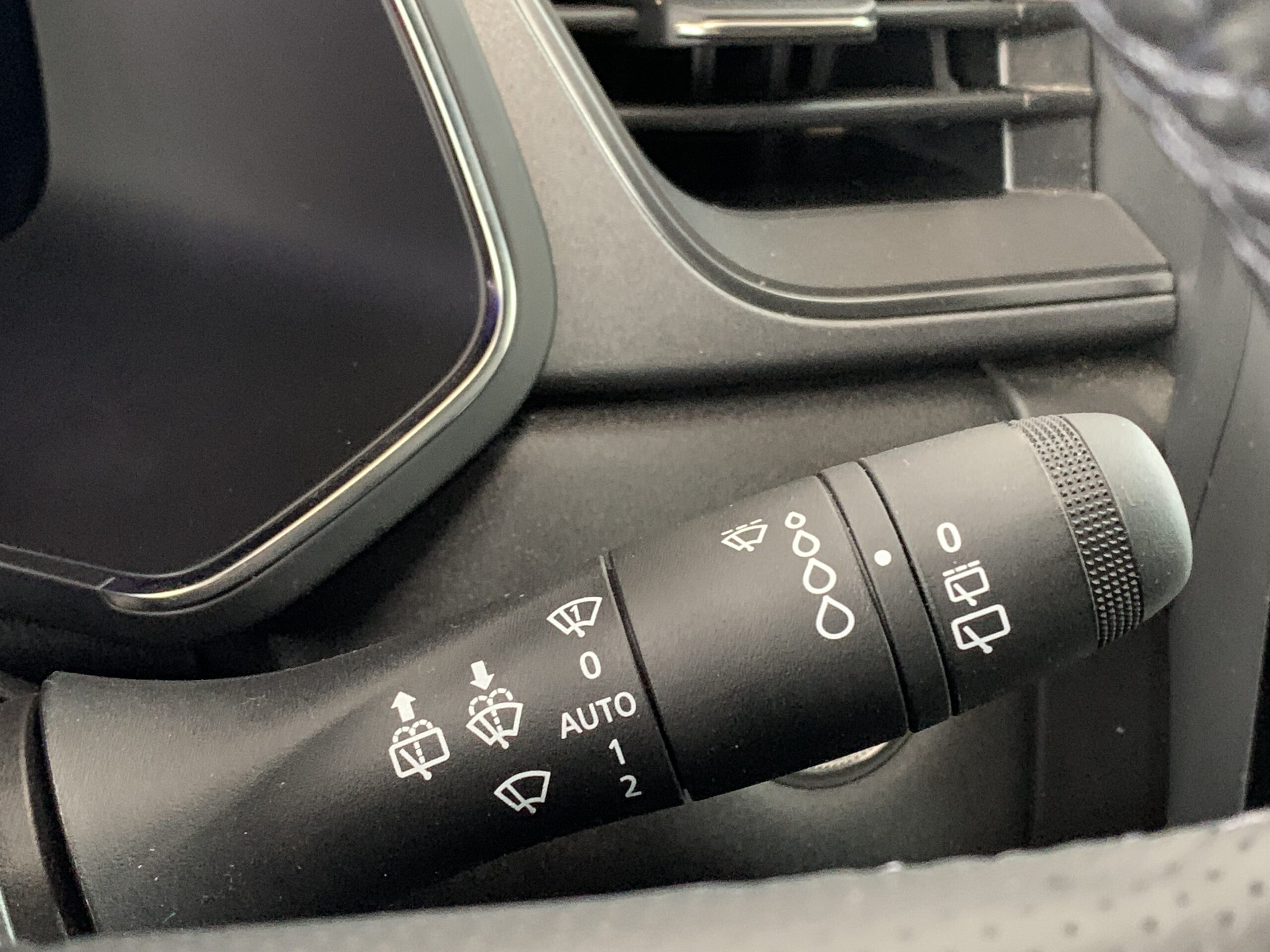 RENAULT SYMBIOZ TECHNO MICRO HIBRIDO DE 140CV + PACK SAFETY & DRIVING