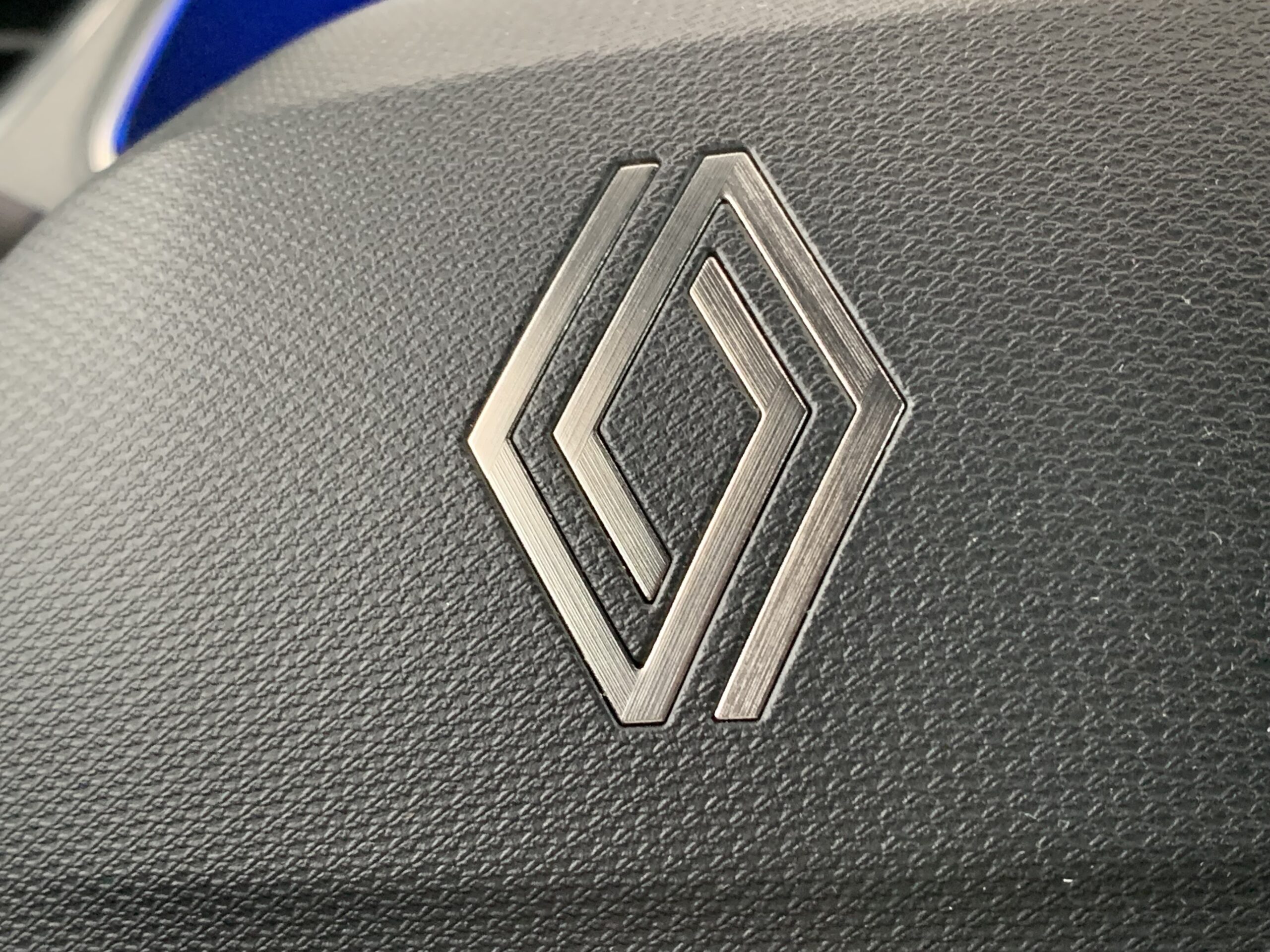 RENAULT SYMBIOZ TECHNO MICRO HIBRIDO DE 140CV + PACK SAFETY & DRIVING