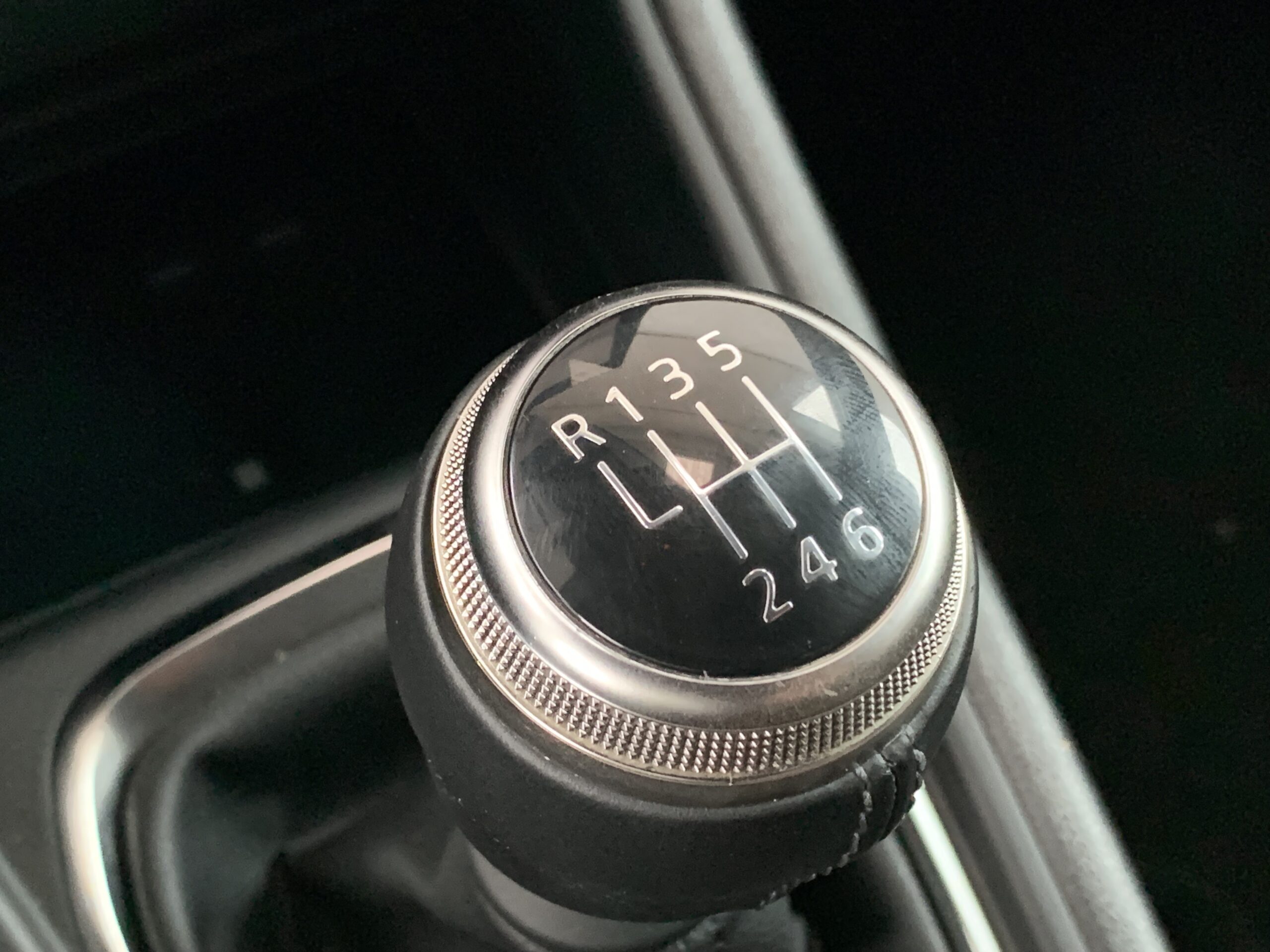 RENAULT SYMBIOZ TECHNO MICRO HIBRIDO DE 140CV + PACK SAFETY & DRIVING