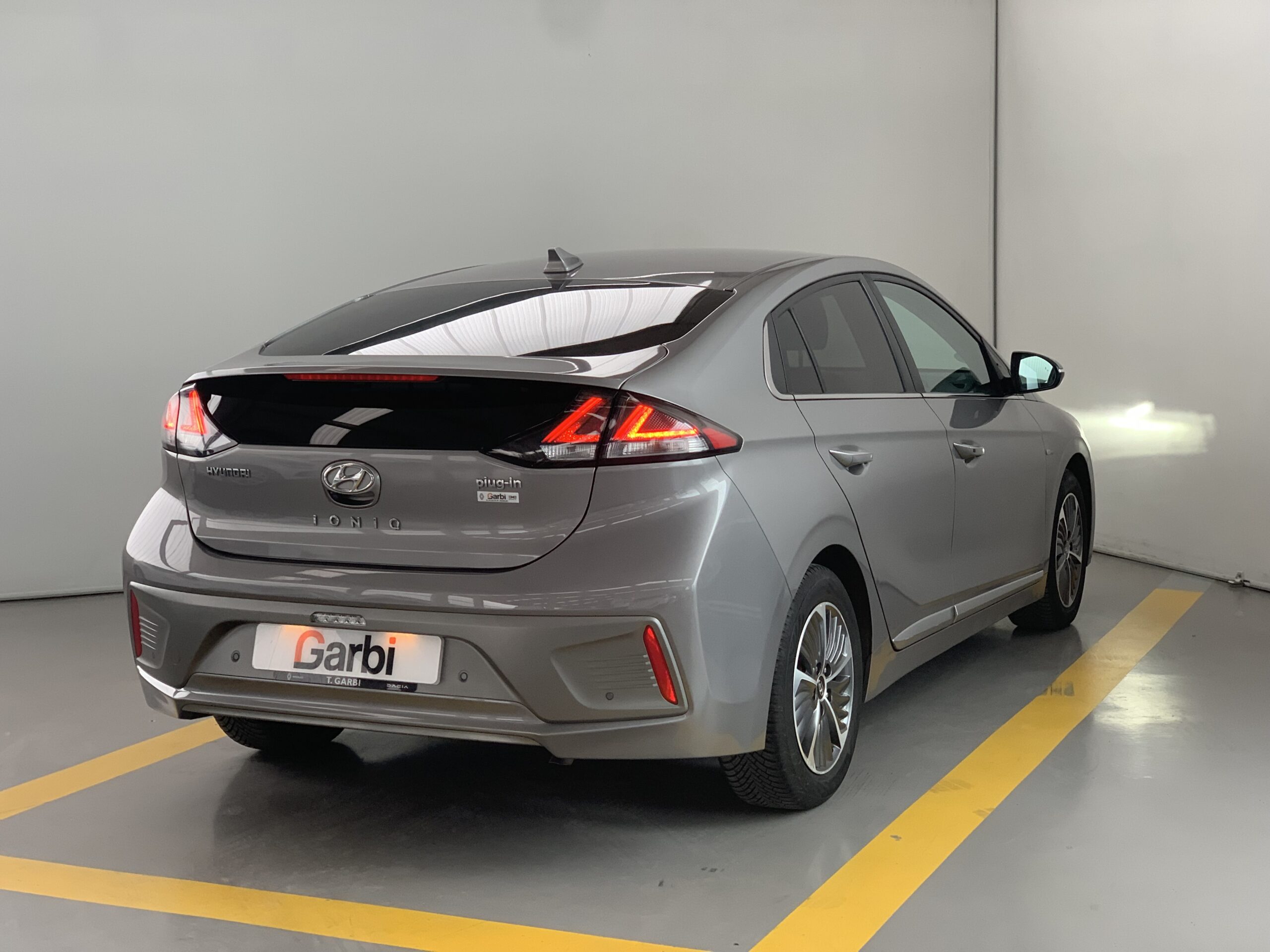 HYUNDAI IONIQ 1.6 GDI STYLE PHEV (HIBRIDO ENCHUFABLE) 141CV