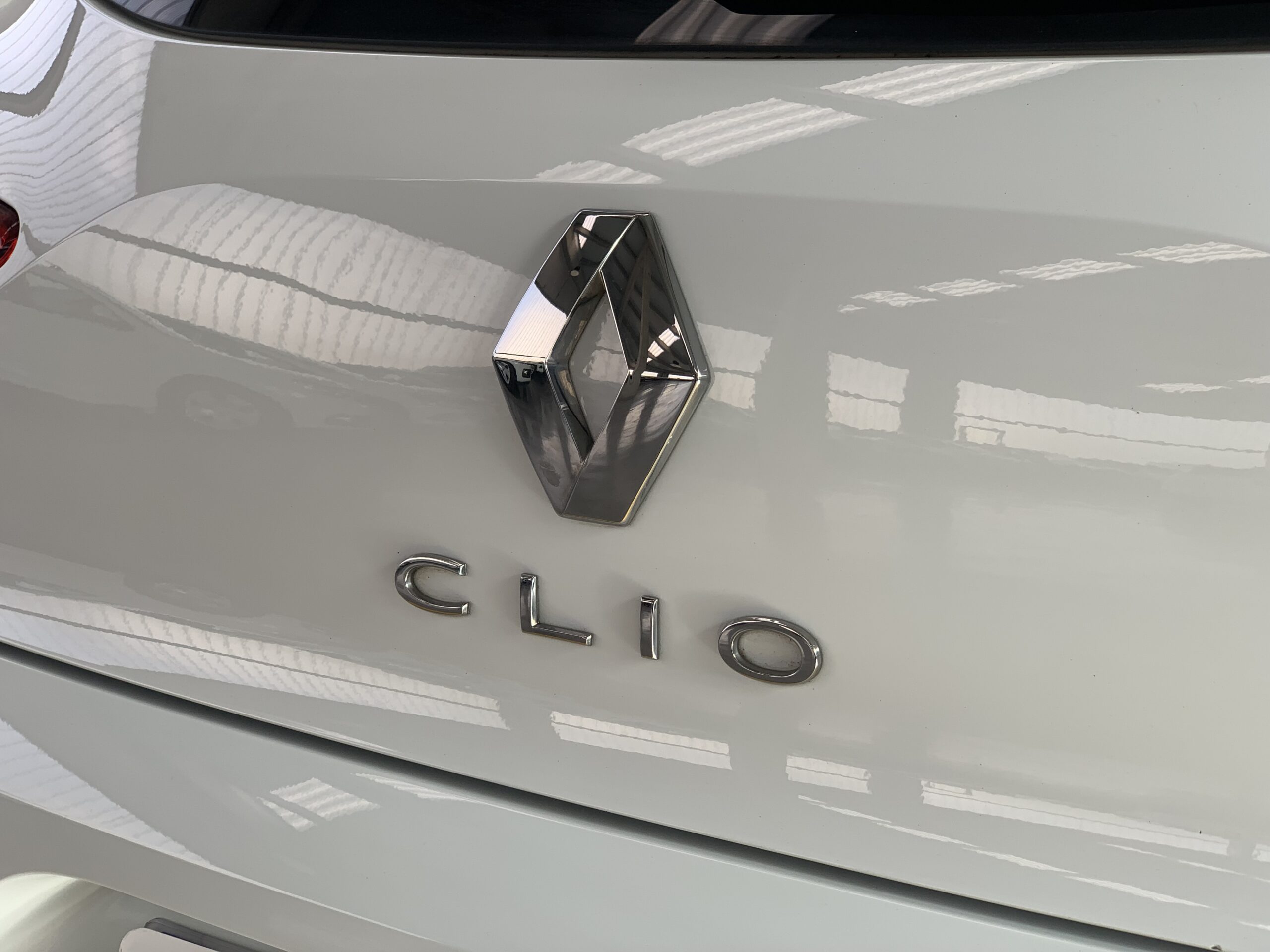 RENAULT CLIO ZEN GLP 100CV