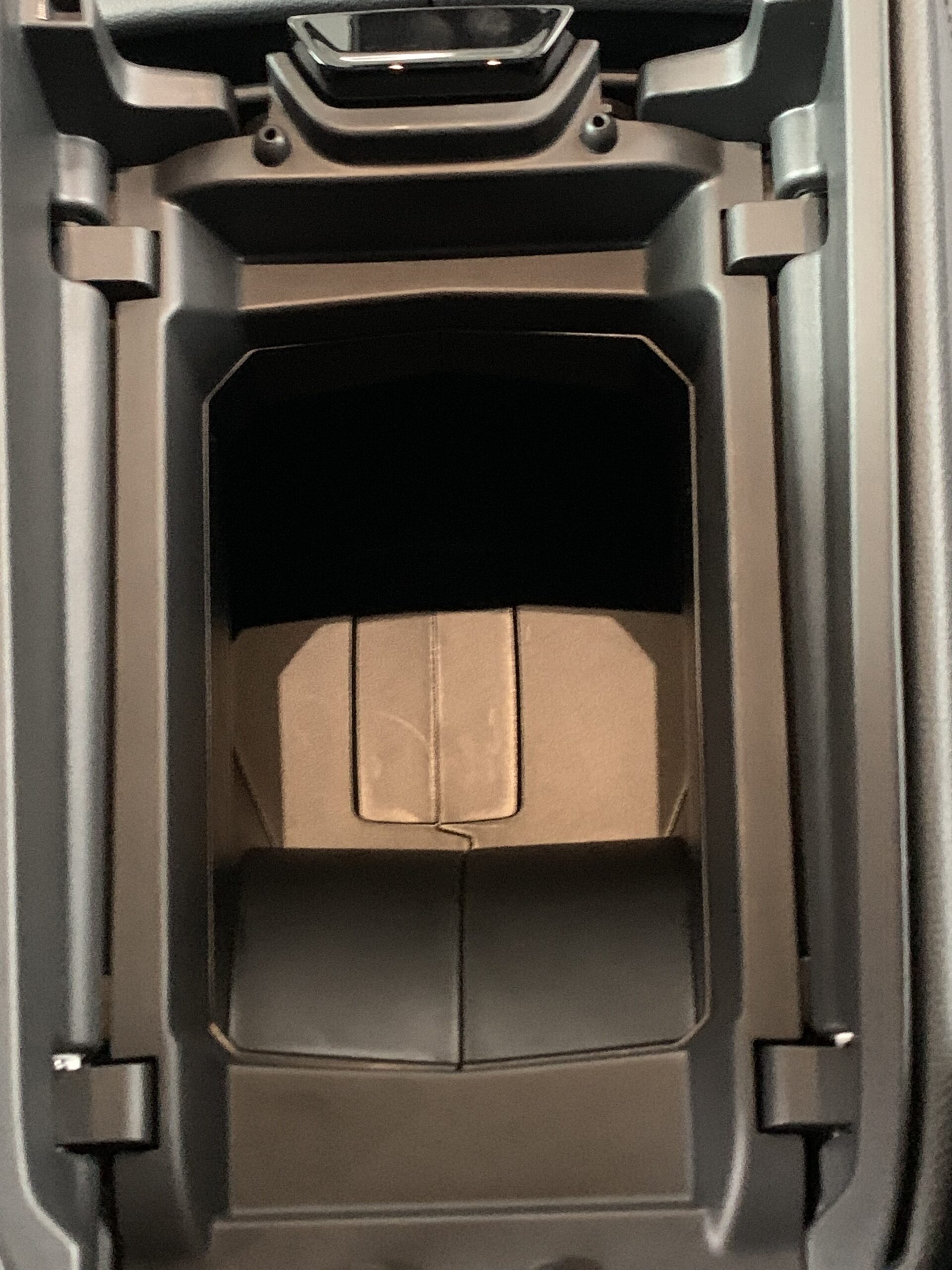 RENAULT AUSTRAL ESPIRIT ALPINE FULL HYBRID 200CV + RUEDA DE EMERGENCIA 17″