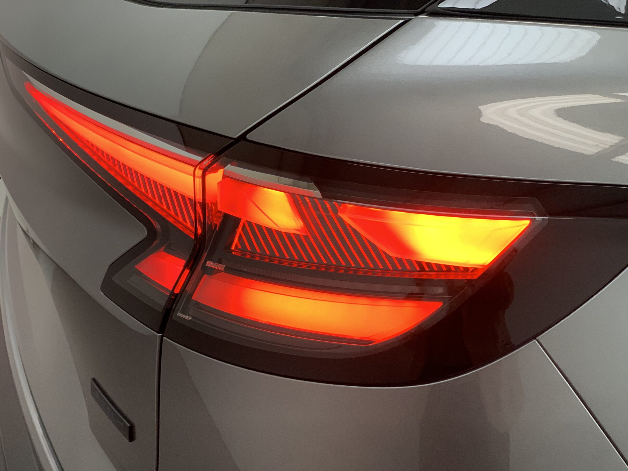 RENAULT AUSTRAL ESPIRIT ALPINE FULL HYBRID 200CV + RUEDA DE EMERGENCIA 17″