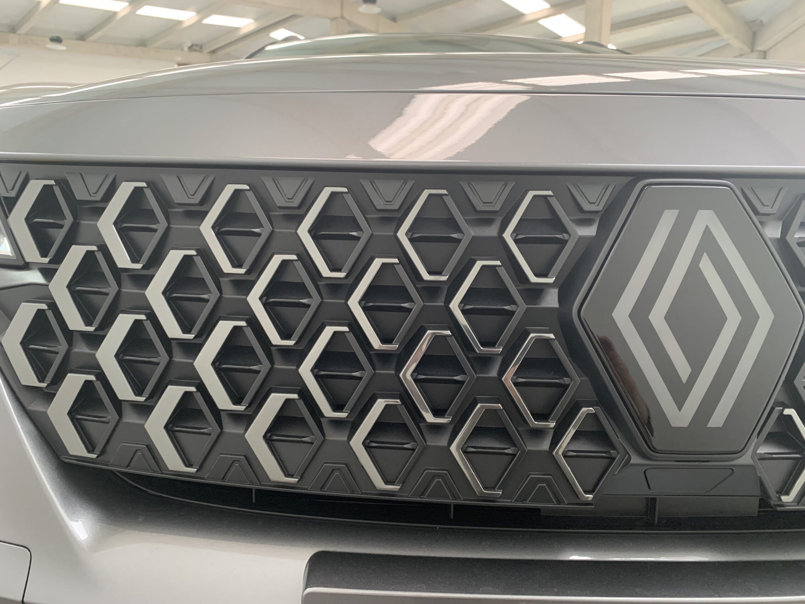 RENAULT AUSTRAL ESPIRIT ALPINE FULL HYBRID 200CV + RUEDA DE EMERGENCIA 17″