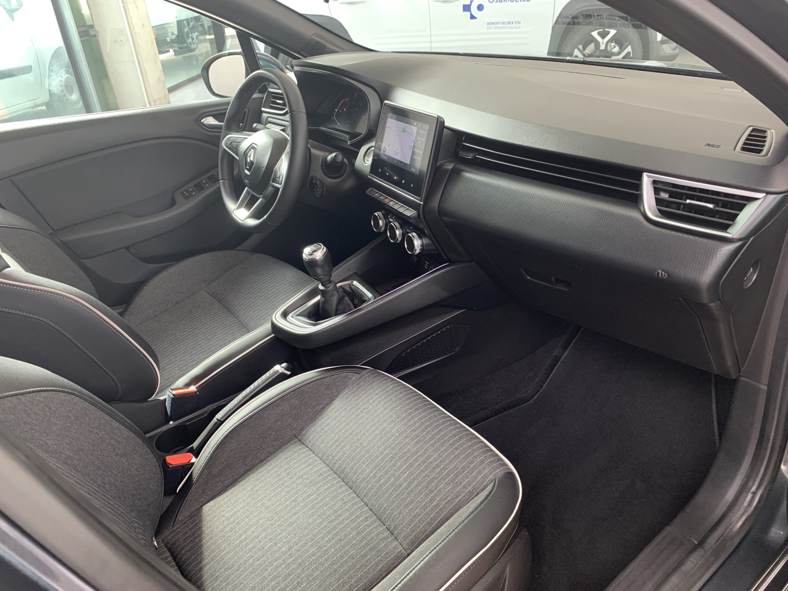 RENAULT CLIO ZEN TCE 90CV