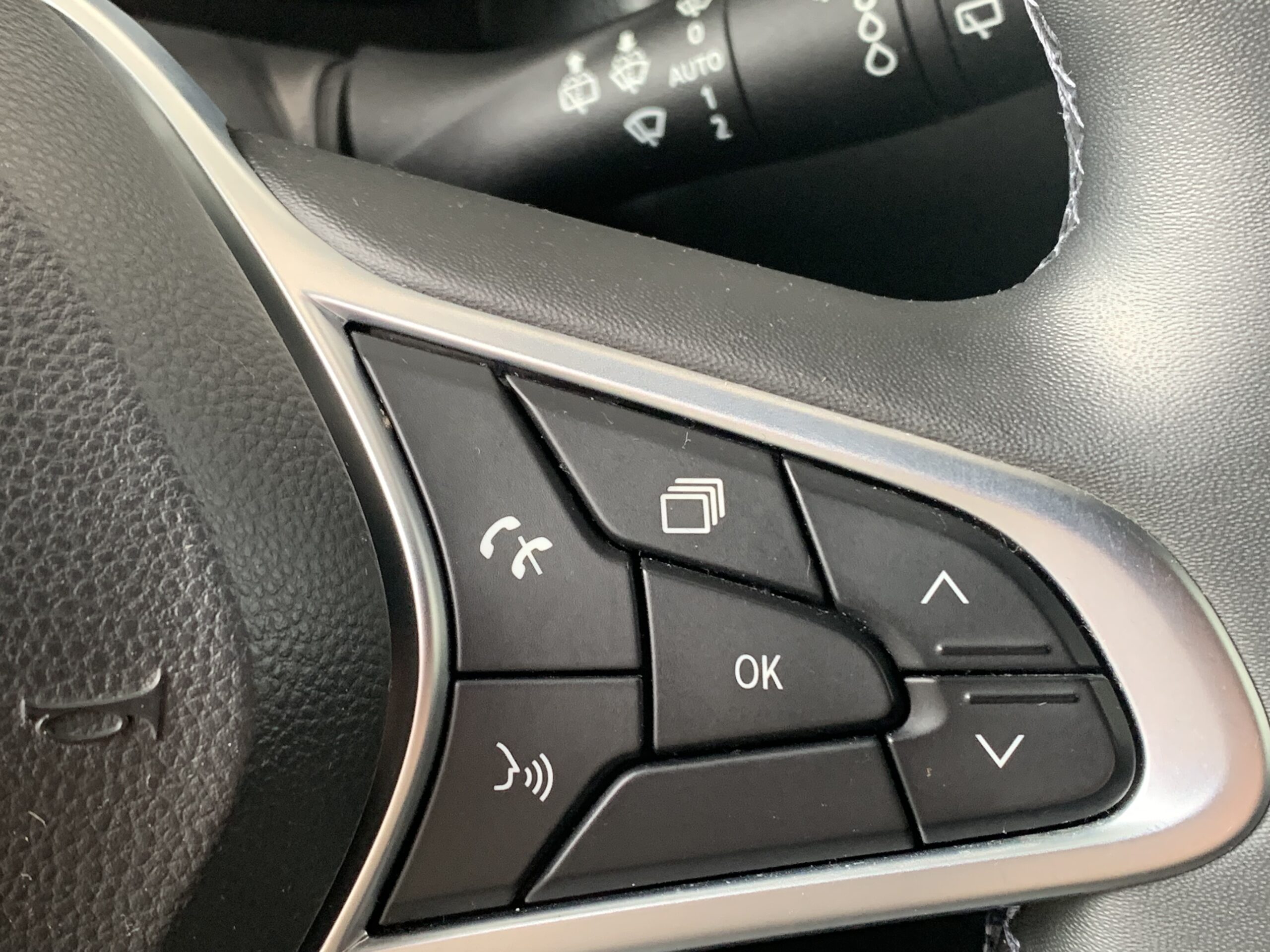 RENAULT CLIO ZEN TCE 90CV