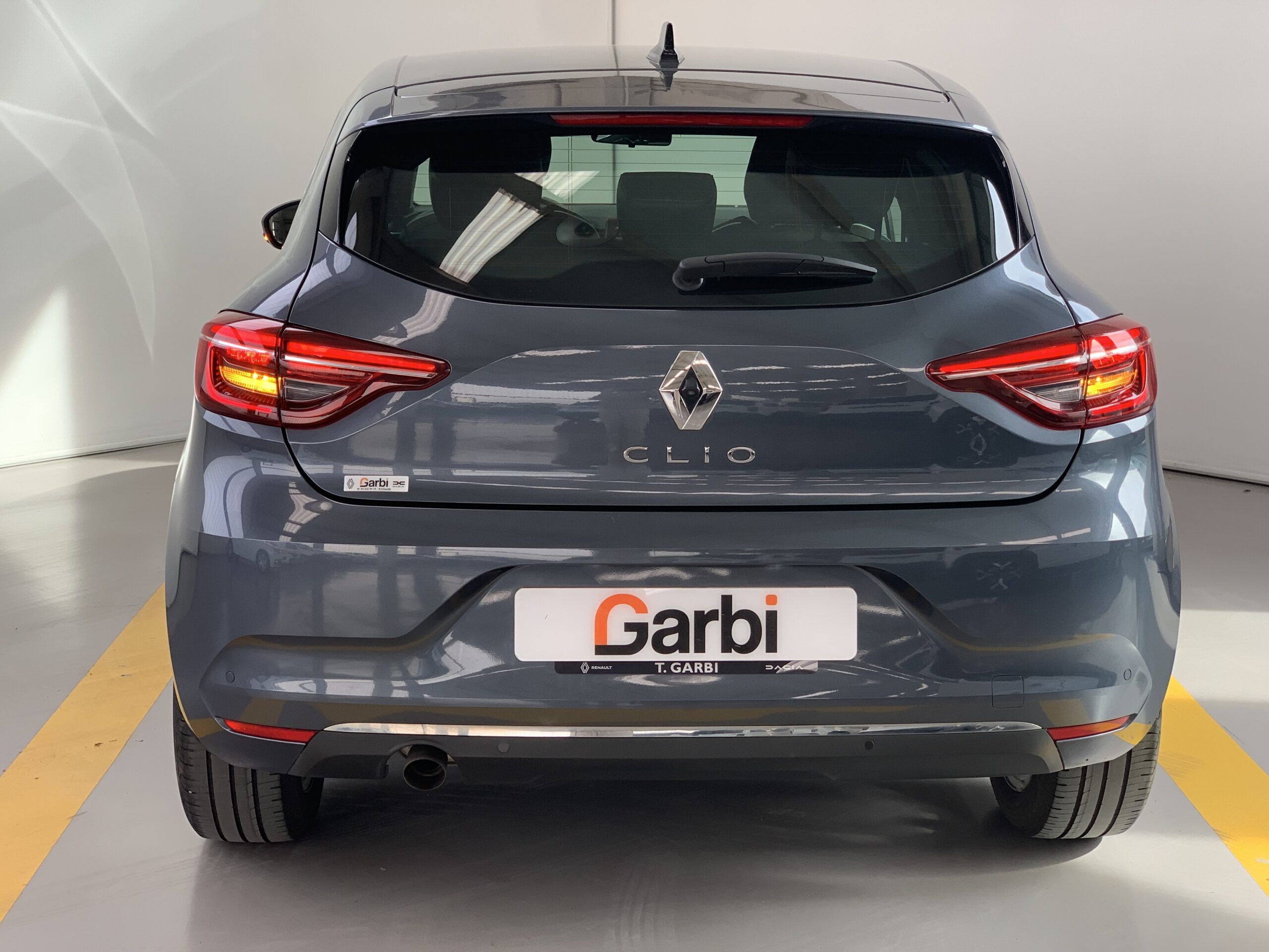 RENAULT CLIO ZEN TCE 90CV