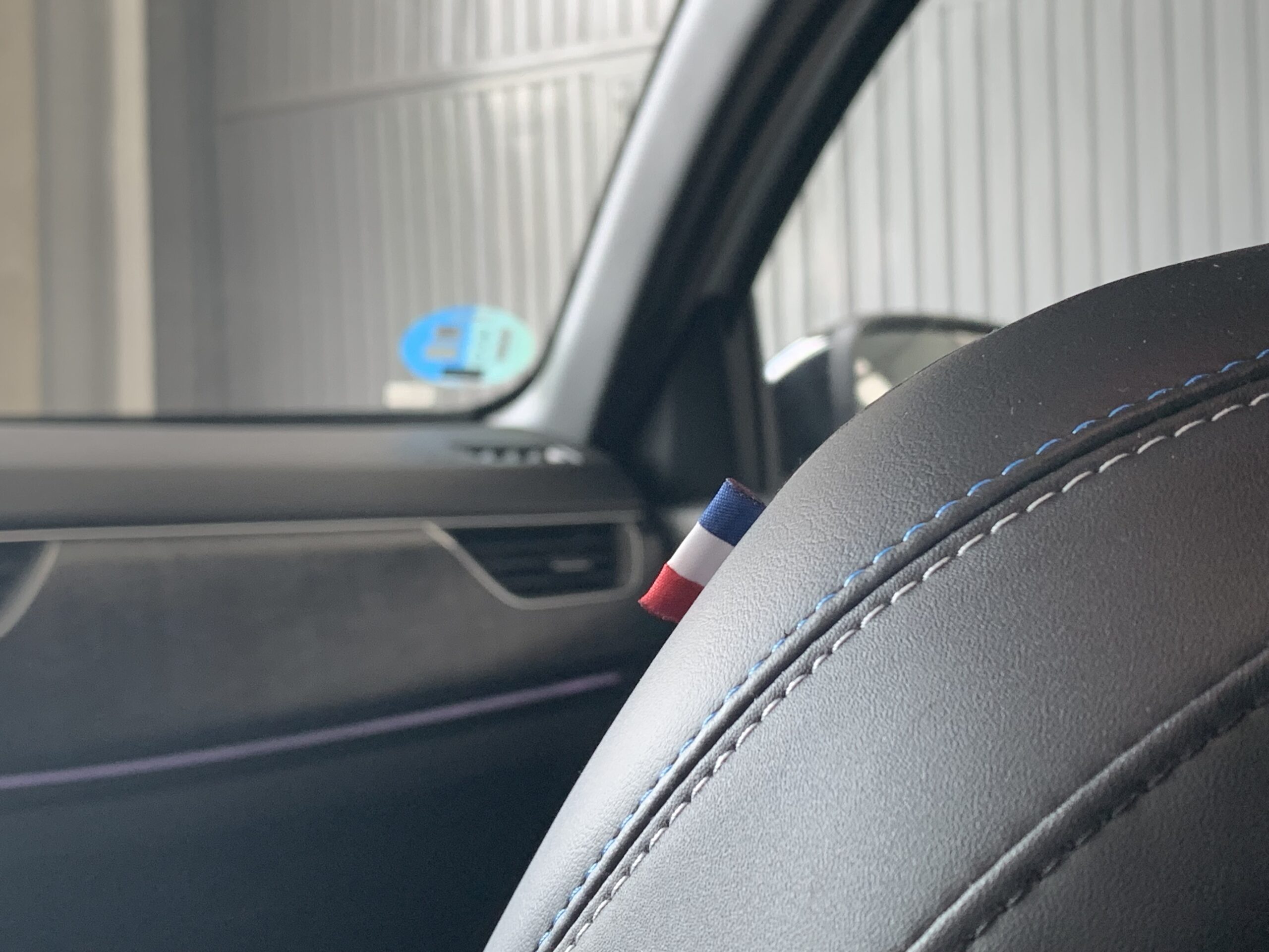 RENAULT ARKANA ESPIRIT ALPINE E-TECH FULL HYBRID 145CV + TECHO DE COLOR NEGRO + PACK PARKING PLUS