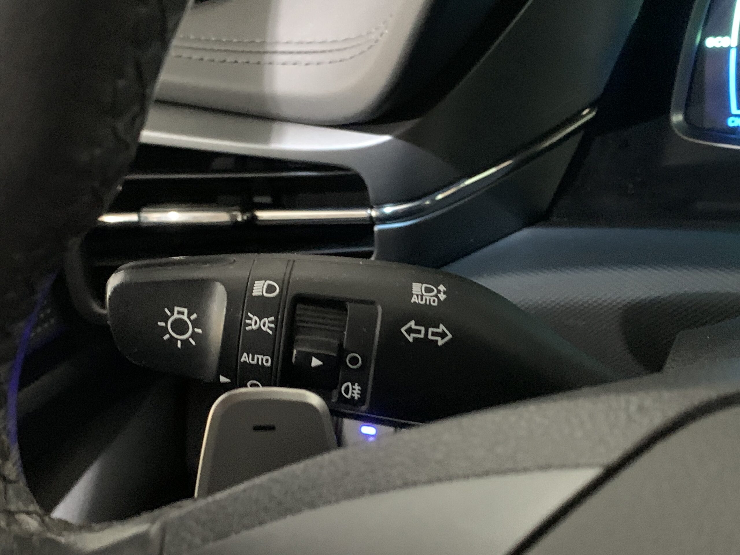 HYUNDAI IONIQ HIBRIDO ENCHUFABLE STYLE 141CV
