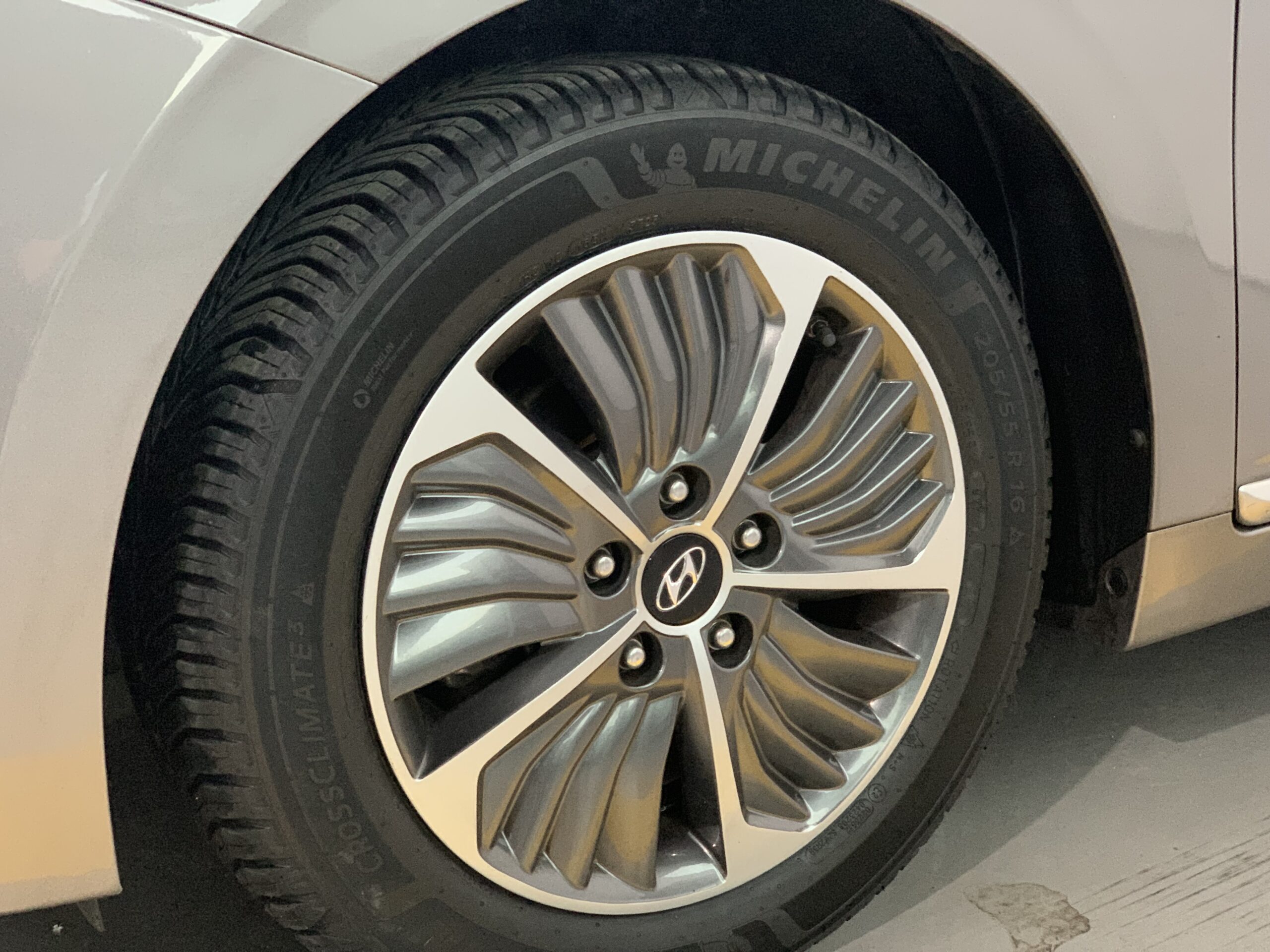 HYUNDAI IONIQ HIBRIDO ENCHUFABLE STYLE 141CV