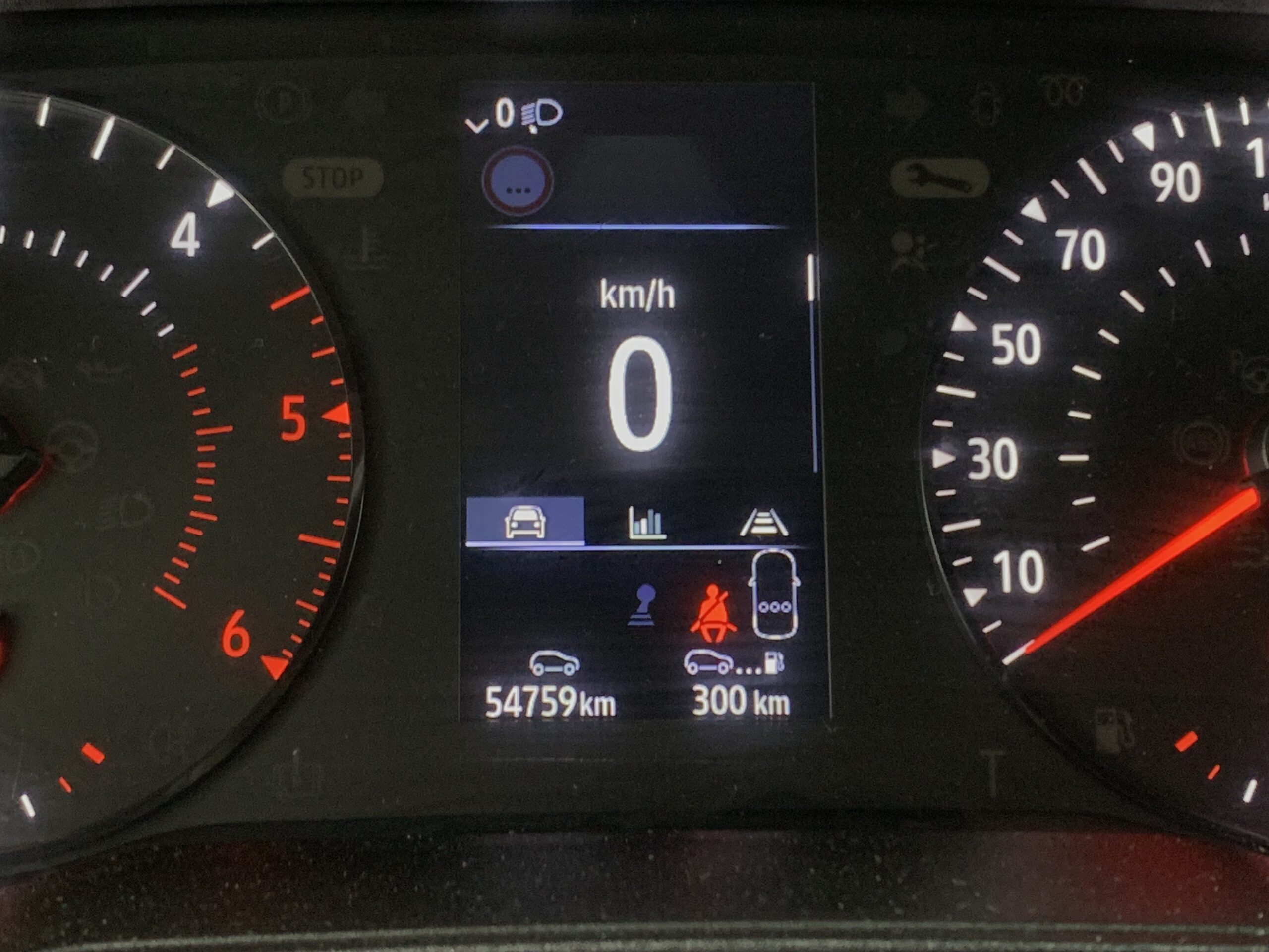 RENAULT CLIO BUSINESS DCI 85CV + RUEDA DE REPUESTO