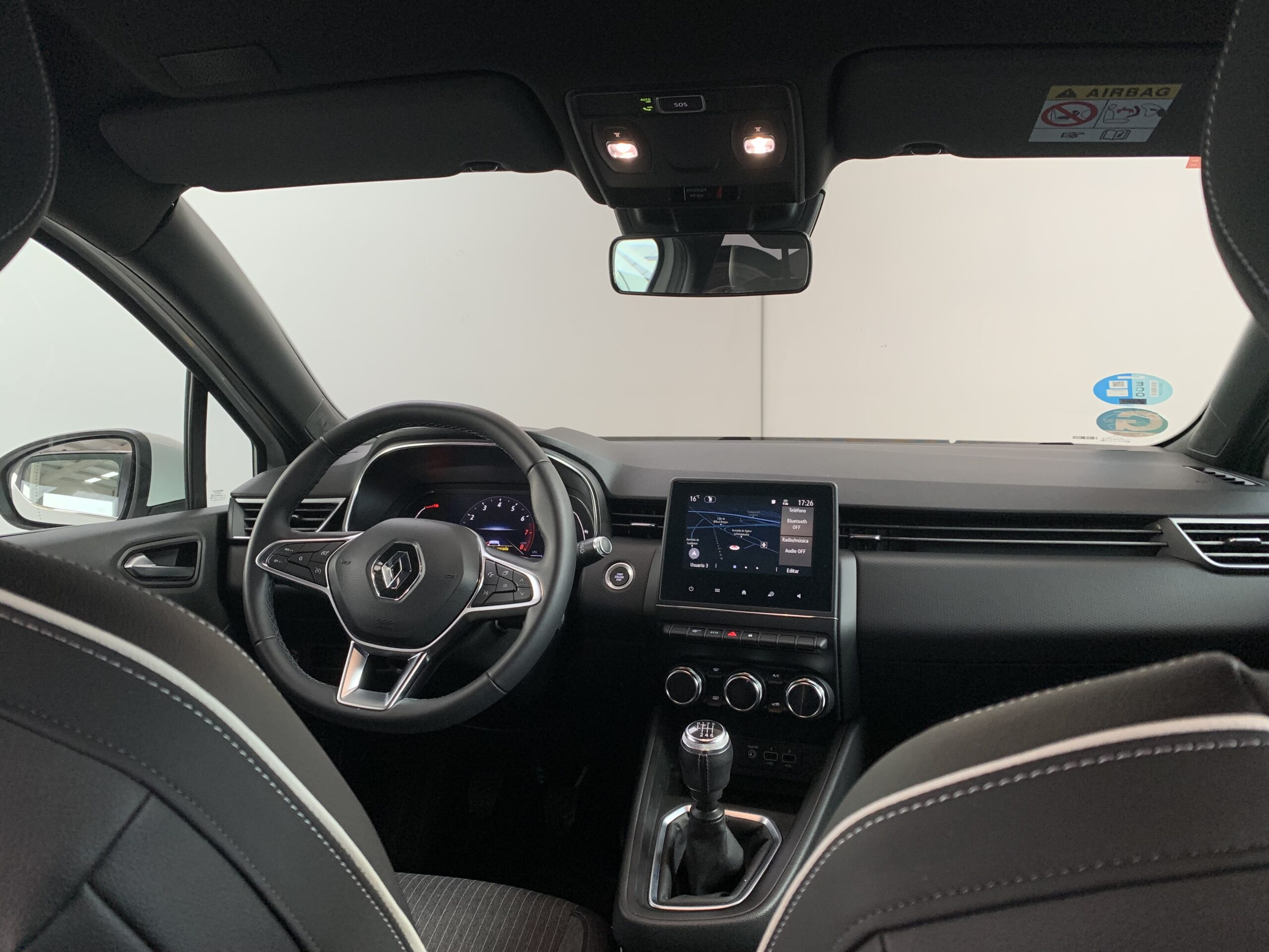 RENAULT CLIO ZEN GLP 100CV + PACK NAVEGACION