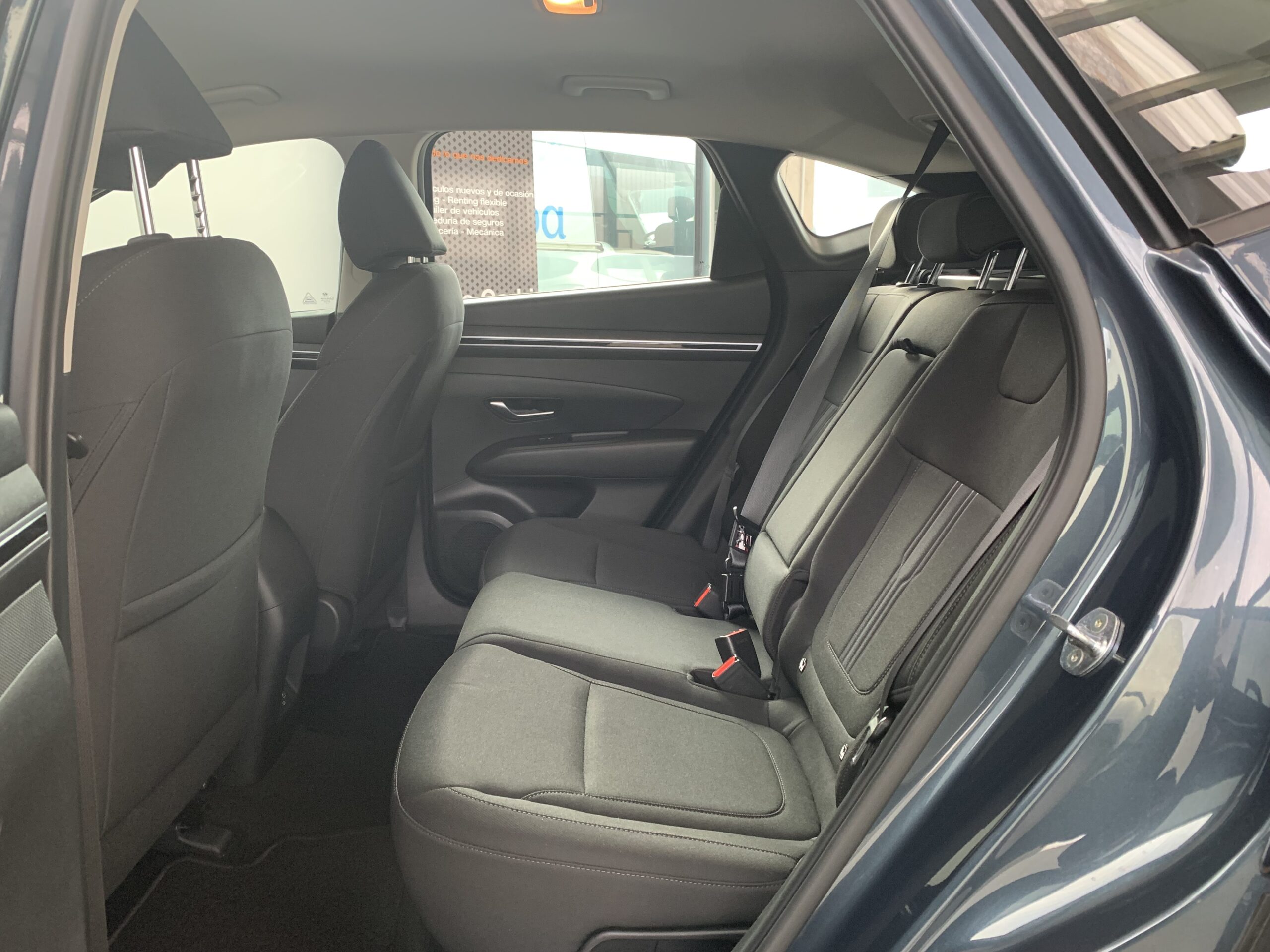 HYUNDAI TUCSON MAXX HIBRIDO ENCHUFABLE 4X4 1.6TGDI 265CV