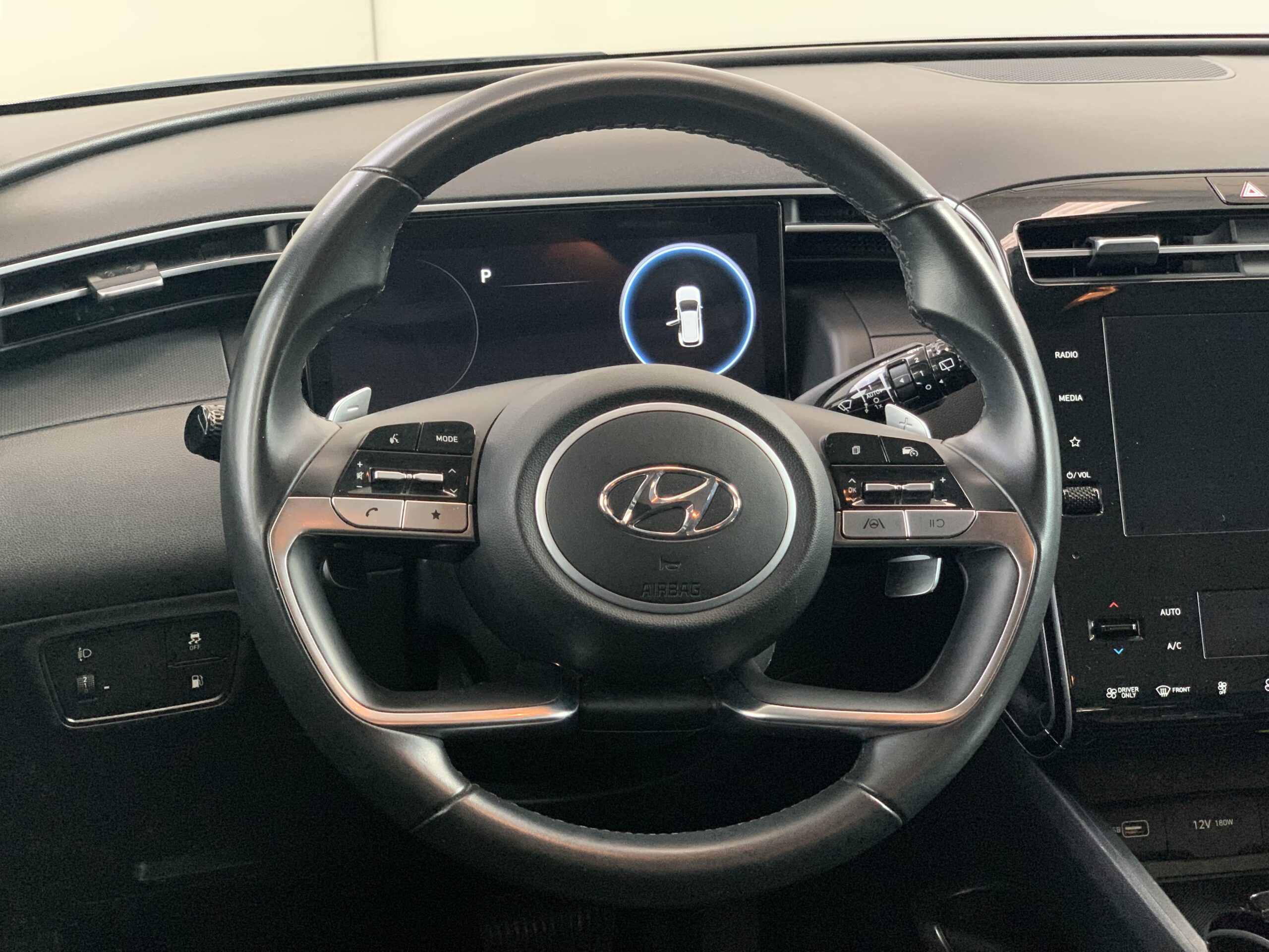 HYUNDAI TUCSON MAXX HIBRIDO ENCHUFABLE 4X4 1.6TGDI 265CV
