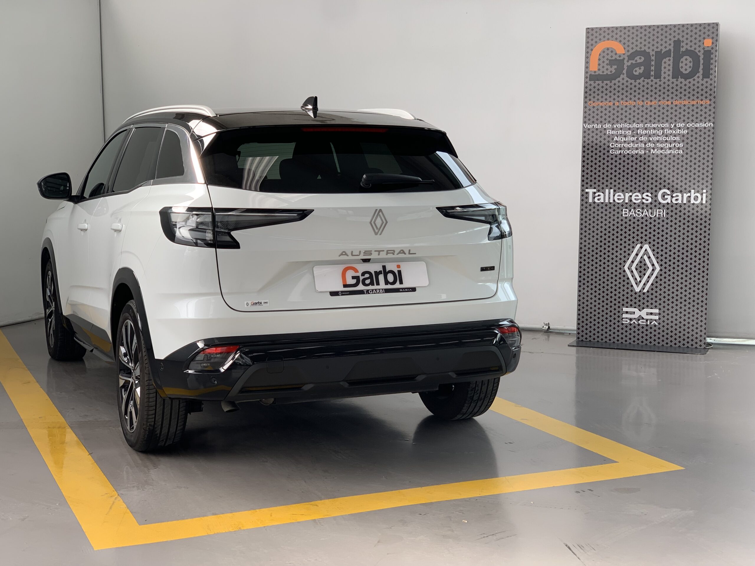 RENAULT AUSTRAL TECHNO FULL HYBRID 200CV + TECHO DE COLOR NEGRO