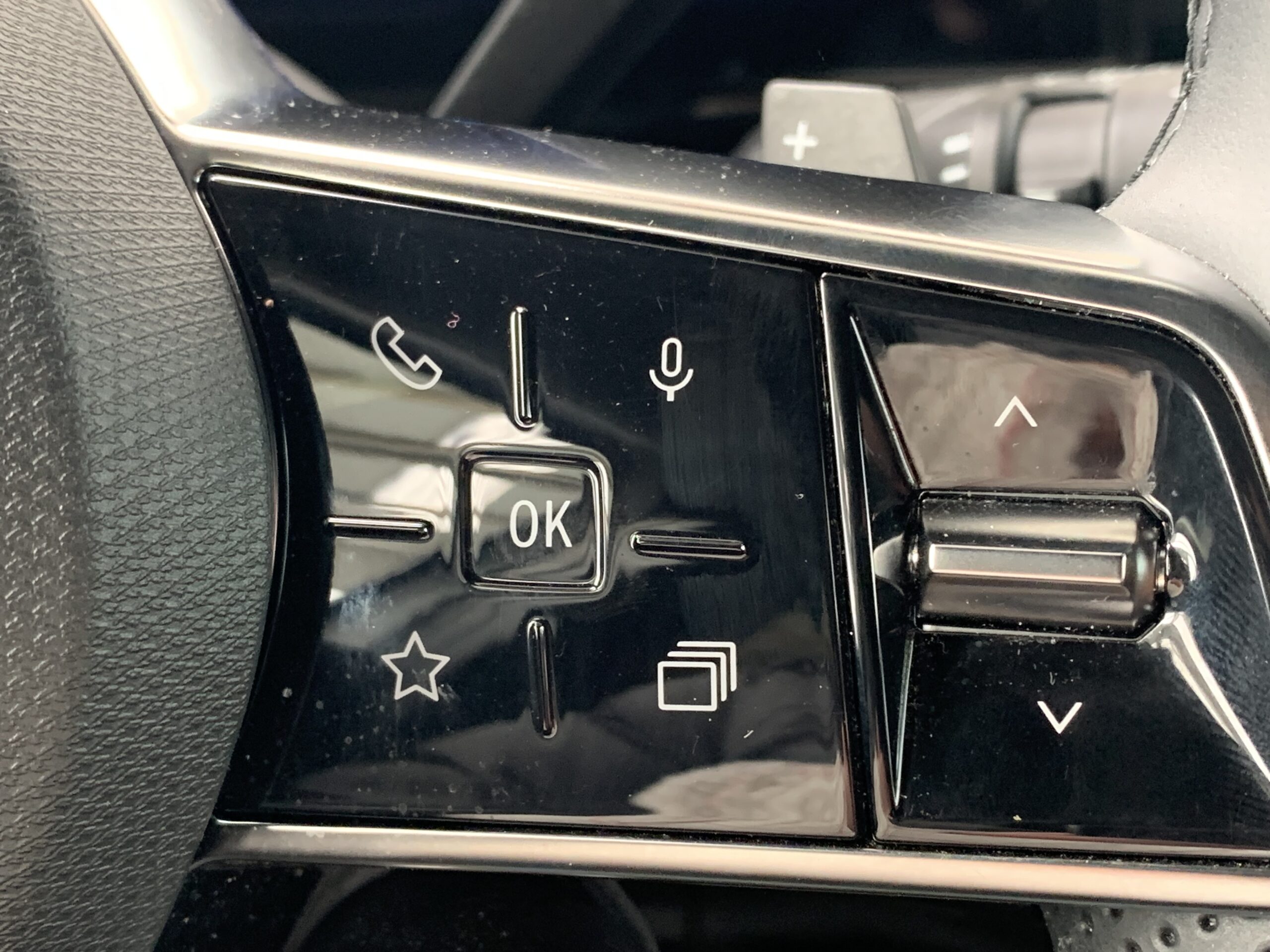 RENAULT AUSTRAL TECHNO FULL HYBRID 200CV + TECHO DE COLOR NEGRO