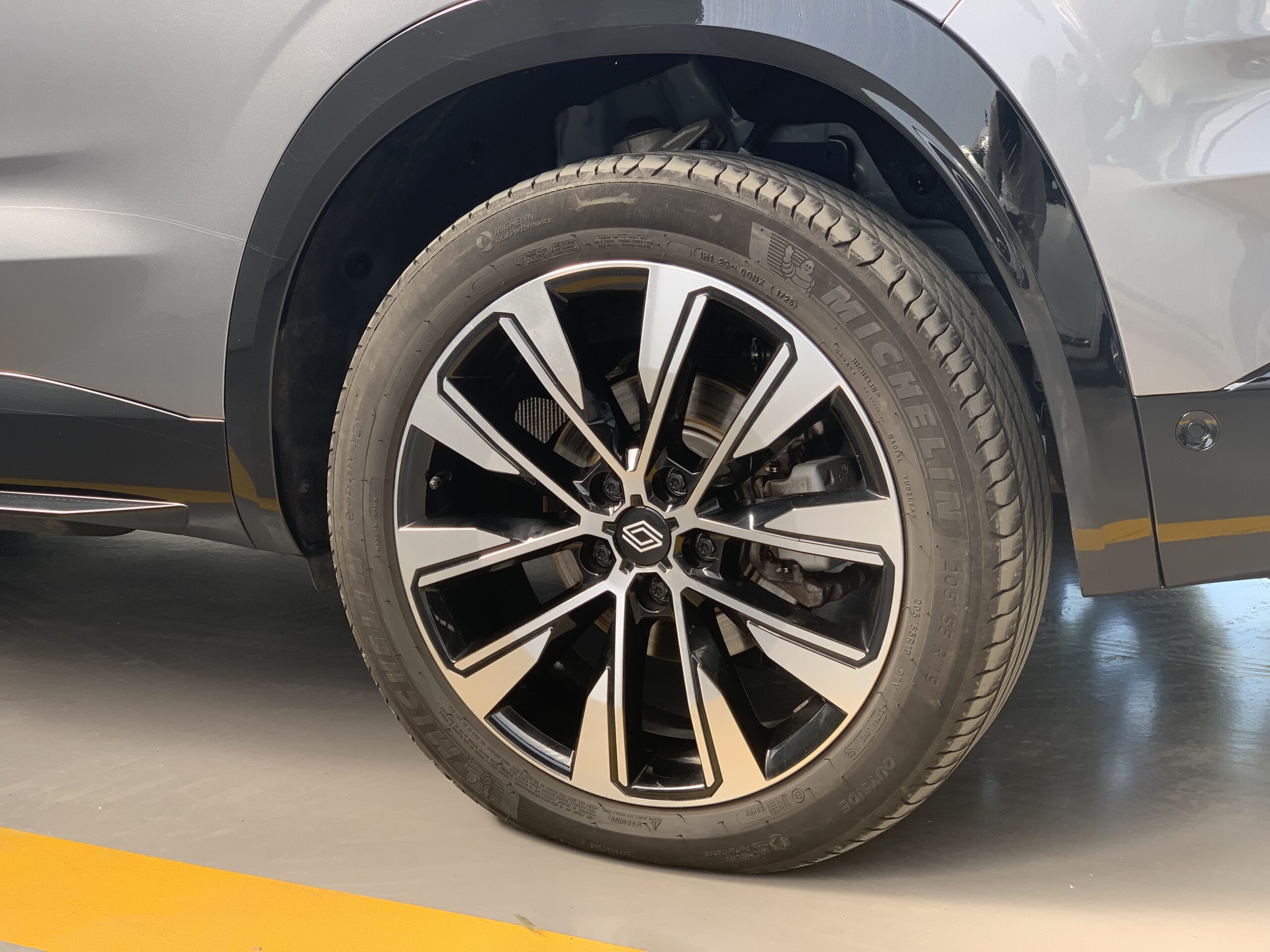 RENAULT AUSTRAL TECHNO FULL HYBRID 200CV + GRIS PIZARRA & TECHO NEGRO