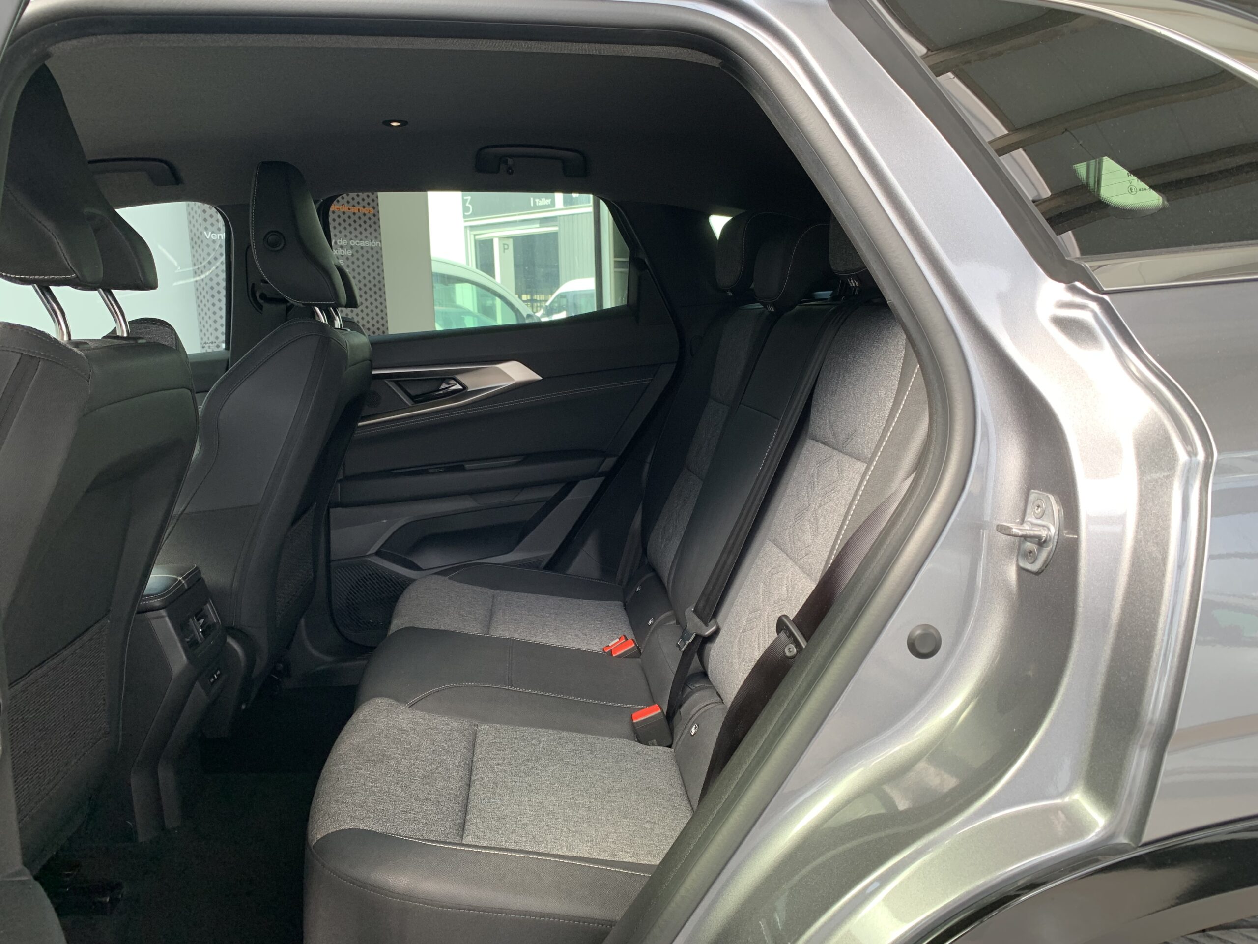 RENAULT AUSTRAL TECHNO FULL HYBRID 200CV + GRIS PIZARRA & TECHO NEGRO