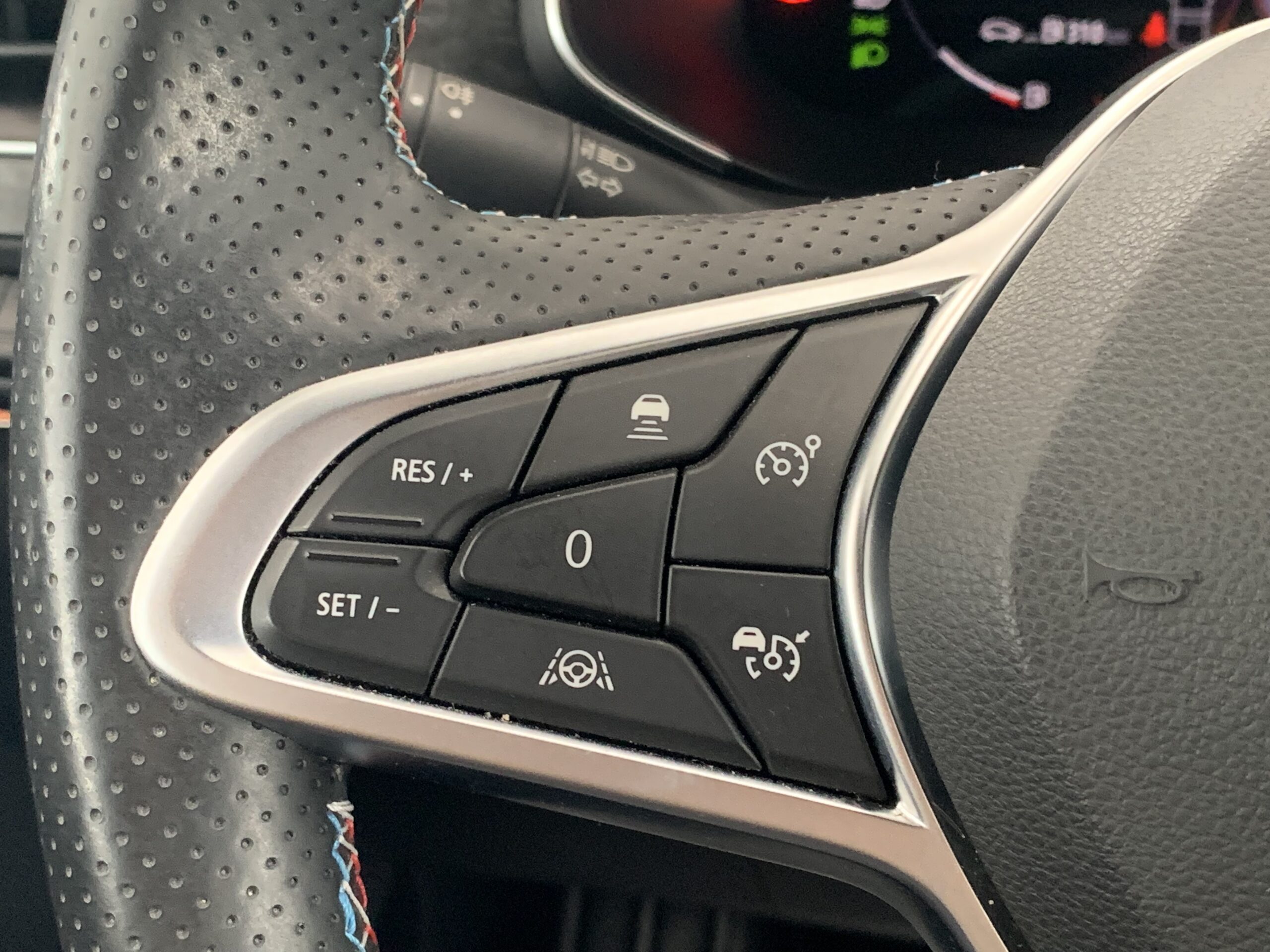RENAULT ARKANA ESPIRIT ALPINE FULL HYBRID 145CV + PACK PARKING PLUS + TECHO DE COLOR NEGRO