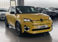 R5 ICONIC CINQ 100% ELECTRICO 150CV AUTONOMIA CONFORT (412KM AUTONOMIA) + PACK SAFETY & EASY DRIVE + HARMAN KARDON + CARGADOR BIDIRECCIONAL