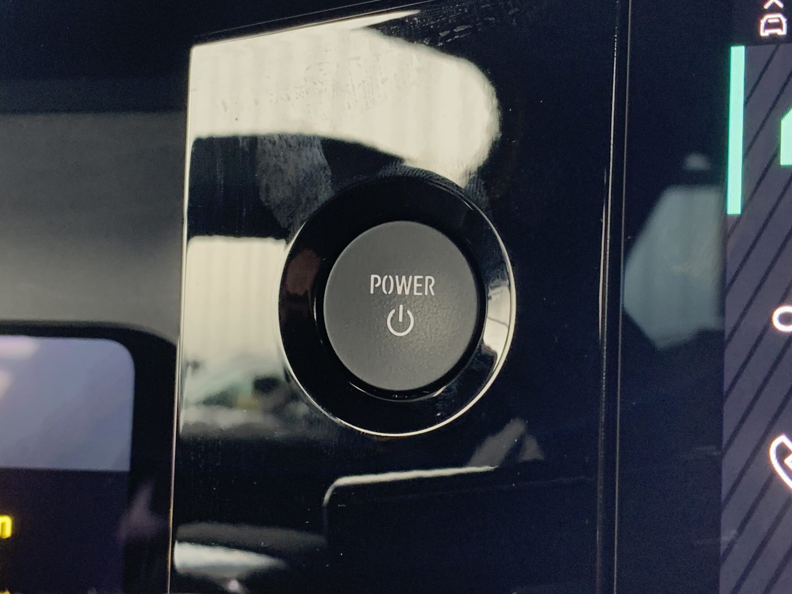 R5 ICONIC CINQ 100% ELECTRICO 150CV AUTONOMIA CONFORT (412KM AUTONOMIA) + PACK SAFETY & EASY DRIVE + HARMAN KARDON + CARGADOR BIDIRECCIONAL