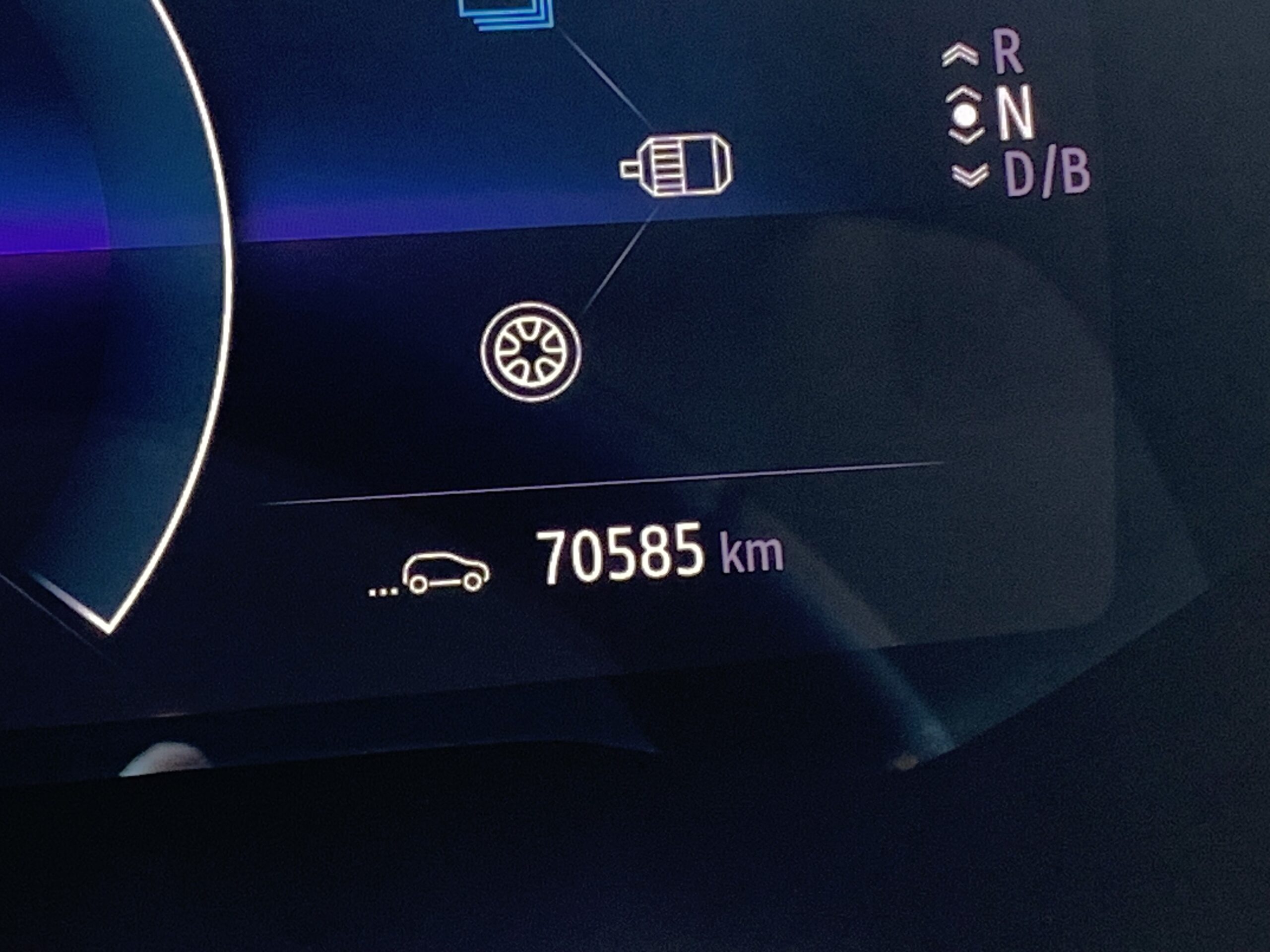 RENAULT ZOE ZEN 100% ELECTRICO 135CV 50KWH + CARGA RAPIDA