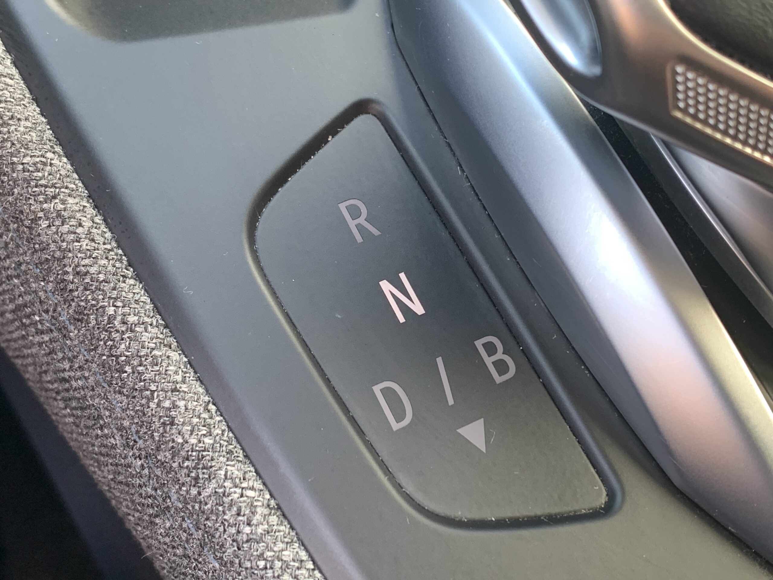RENAULT ZOE ZEN 100% ELECTRICO 135CV 50KWH + CARGA RAPIDA