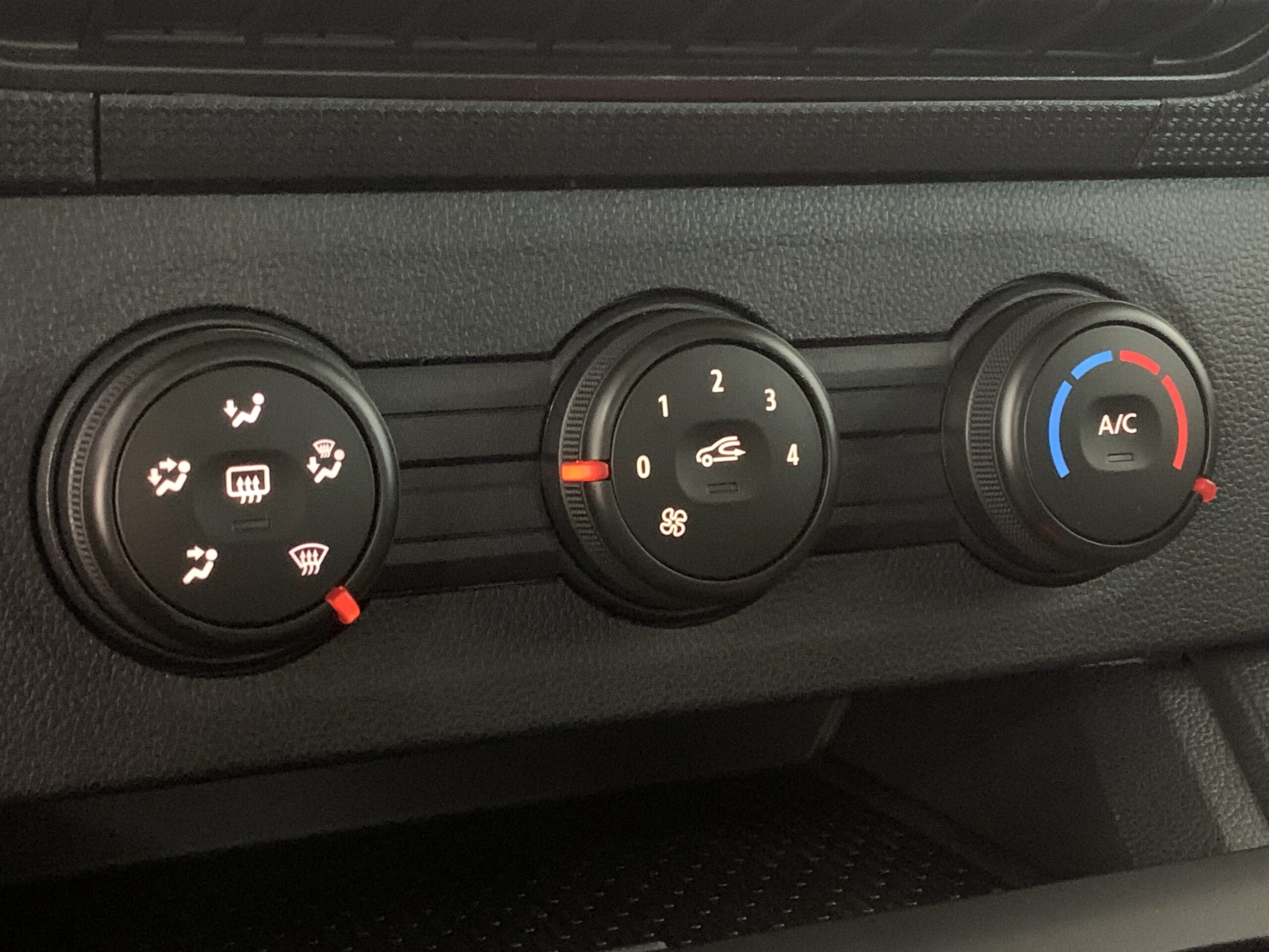 RENAULT KANGOO COMBI 1.5 BLUE DCI 95CV 5 PLAZAS + PACK PROFESIONAL + RUEDA DE REPUESTO + DOBLE PUERTA TRASERA ACRISTALADA 180º