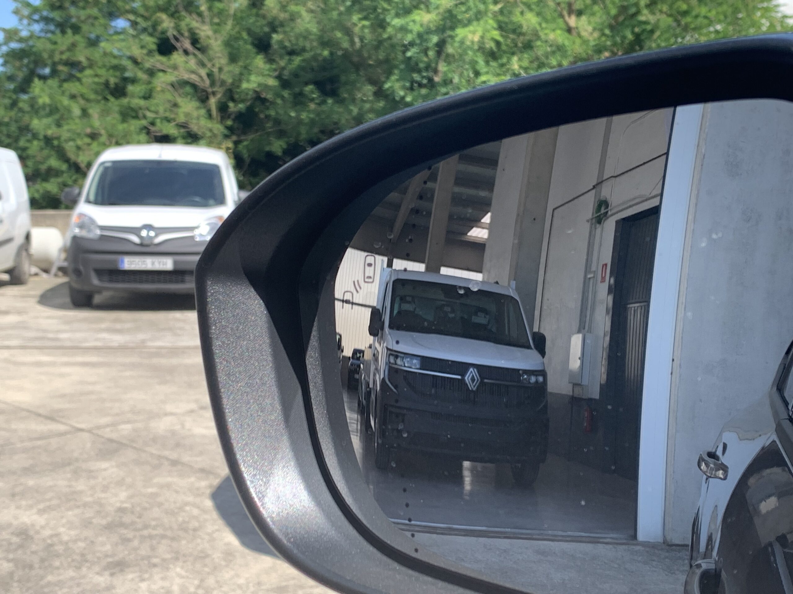 RENAULT RAFALE ATELIER ALPINE HYPER HYBRID 300CV 4X4 HIBRIDO ENCHUFABLE + CABLE MODO 2 + TECHO DE CRISTAL PANORAMICO SOLARBAY + HEAD-UP DISPLAY