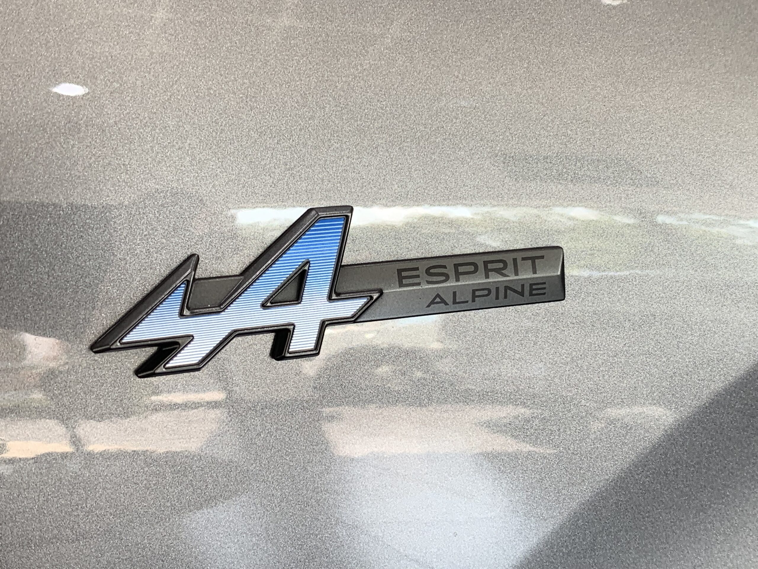 RENAULT RAFALE ESPIRIT ALPINE FULL HYBRID E-TECH 200CV + RUEDA DE EMERGENCIA + PACK DRIVING & HEATING + PACK CITY PREMIUM