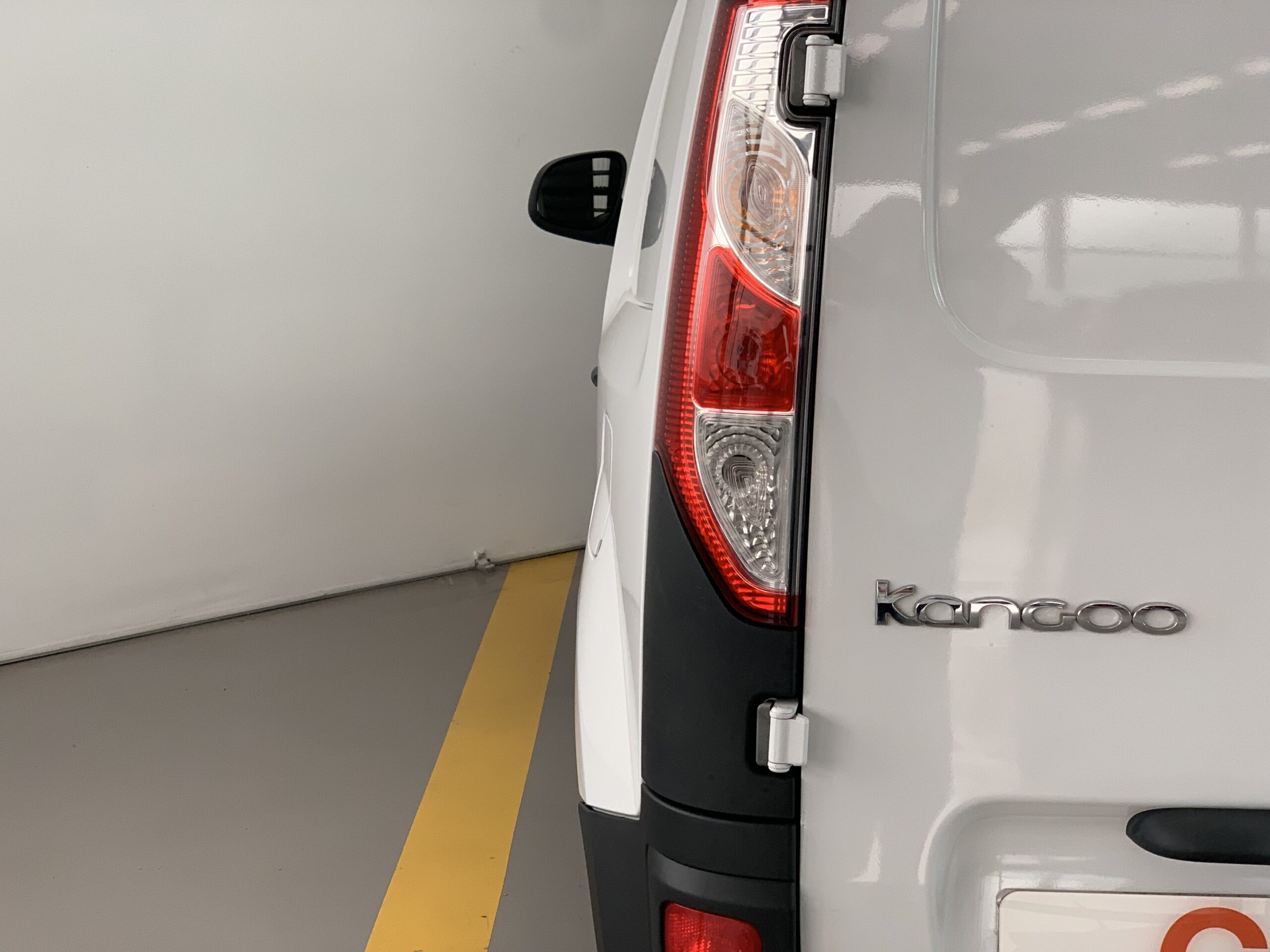 RENAULT KANGOO FURGON PROFESIONAL DCI 75CV + PUERTA LATERAL DERECHA DESLIZANTE