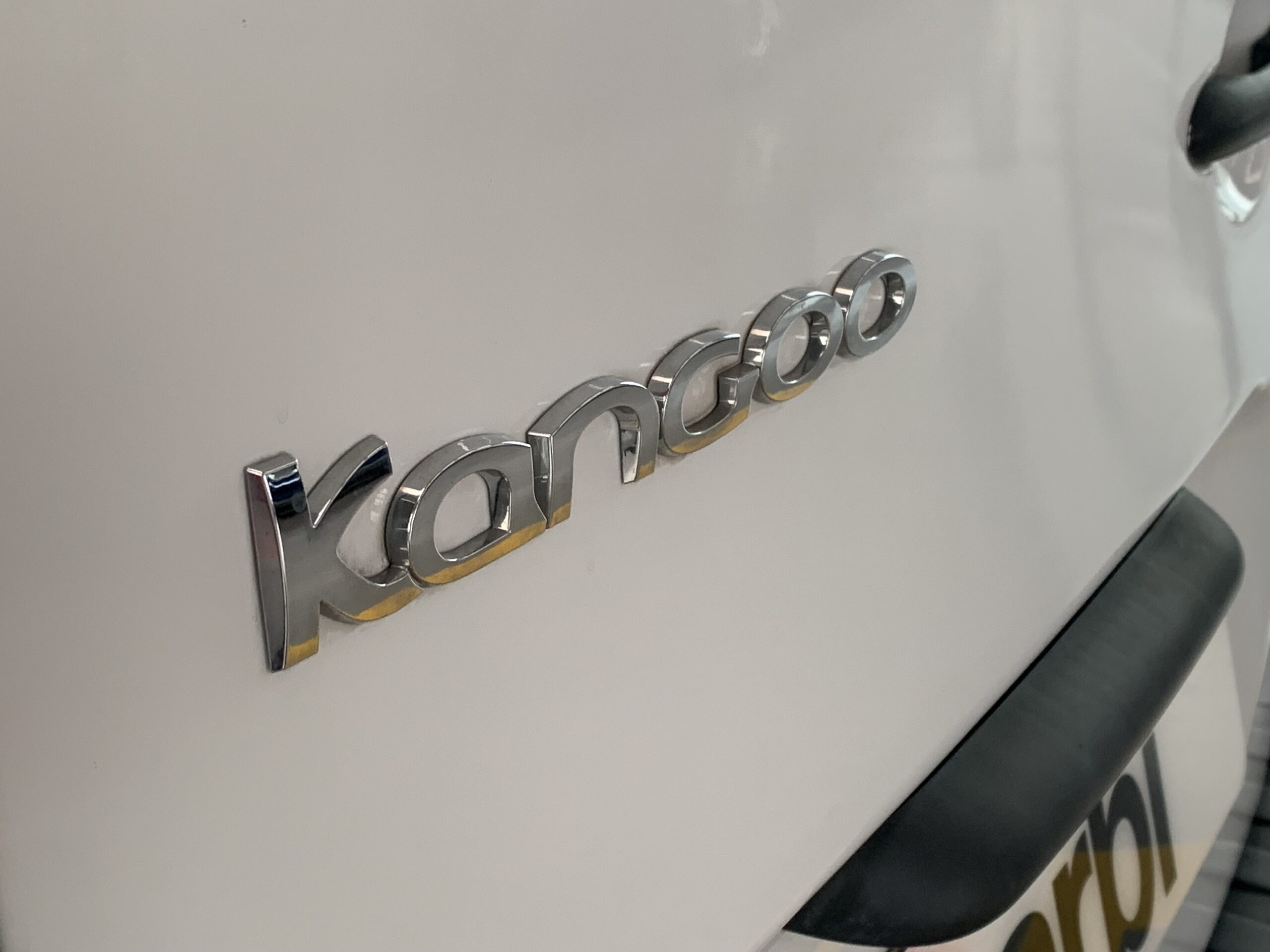 RENAULT KANGOO FURGON PROFESIONAL DCI 75CV + PUERTA LATERAL DERECHA DESLIZANTE