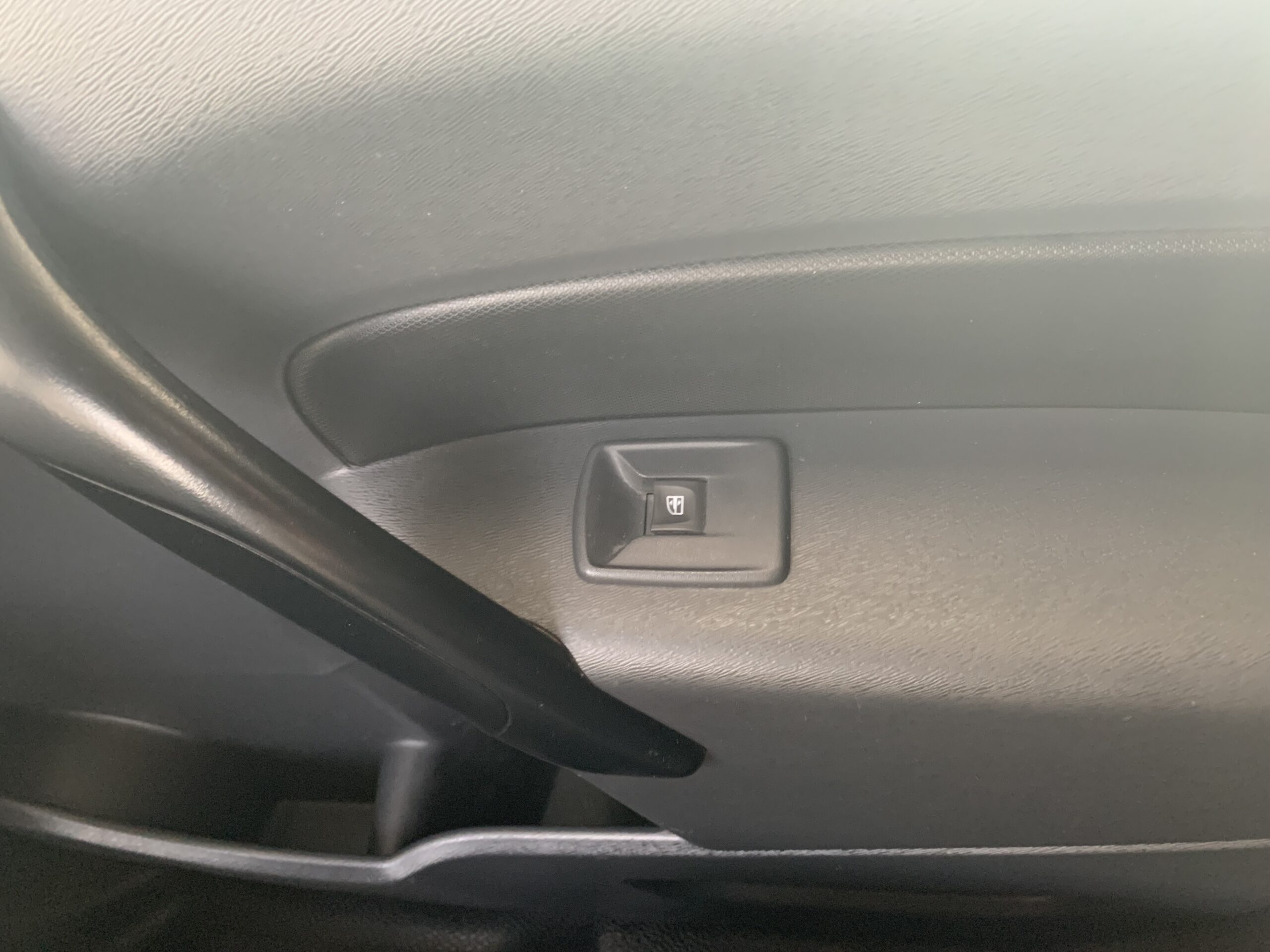 RENAULT KANGOO FURGON PROFESIONAL 1.5 DCI 75CV + PUERTA LATERAL DERECHA DESLIZANTE