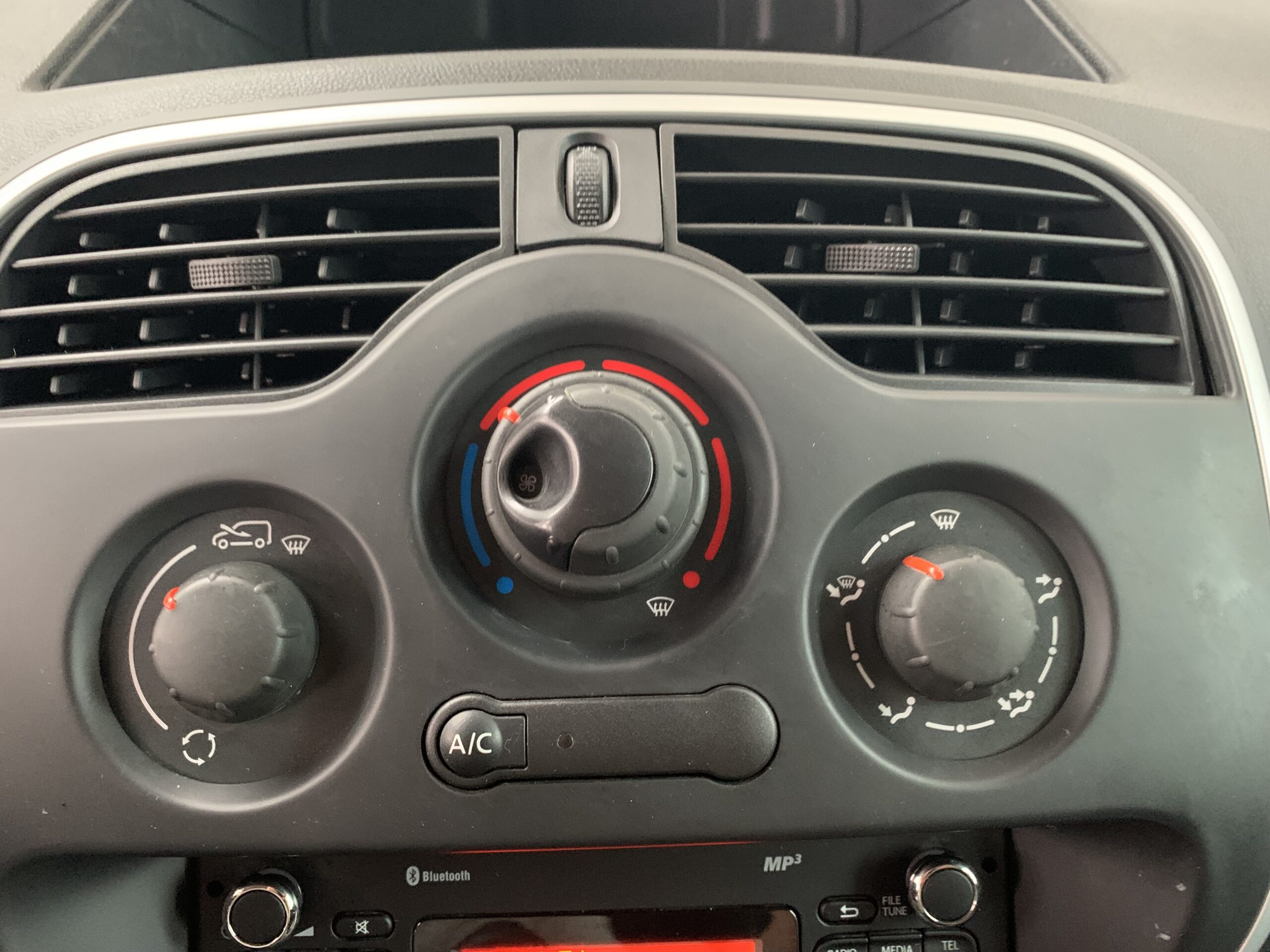 RENAULT KANGOO FURGON PROFESIONAL DCI 75CV + PUERTA LATERAL DERECHA DESLIZANTE