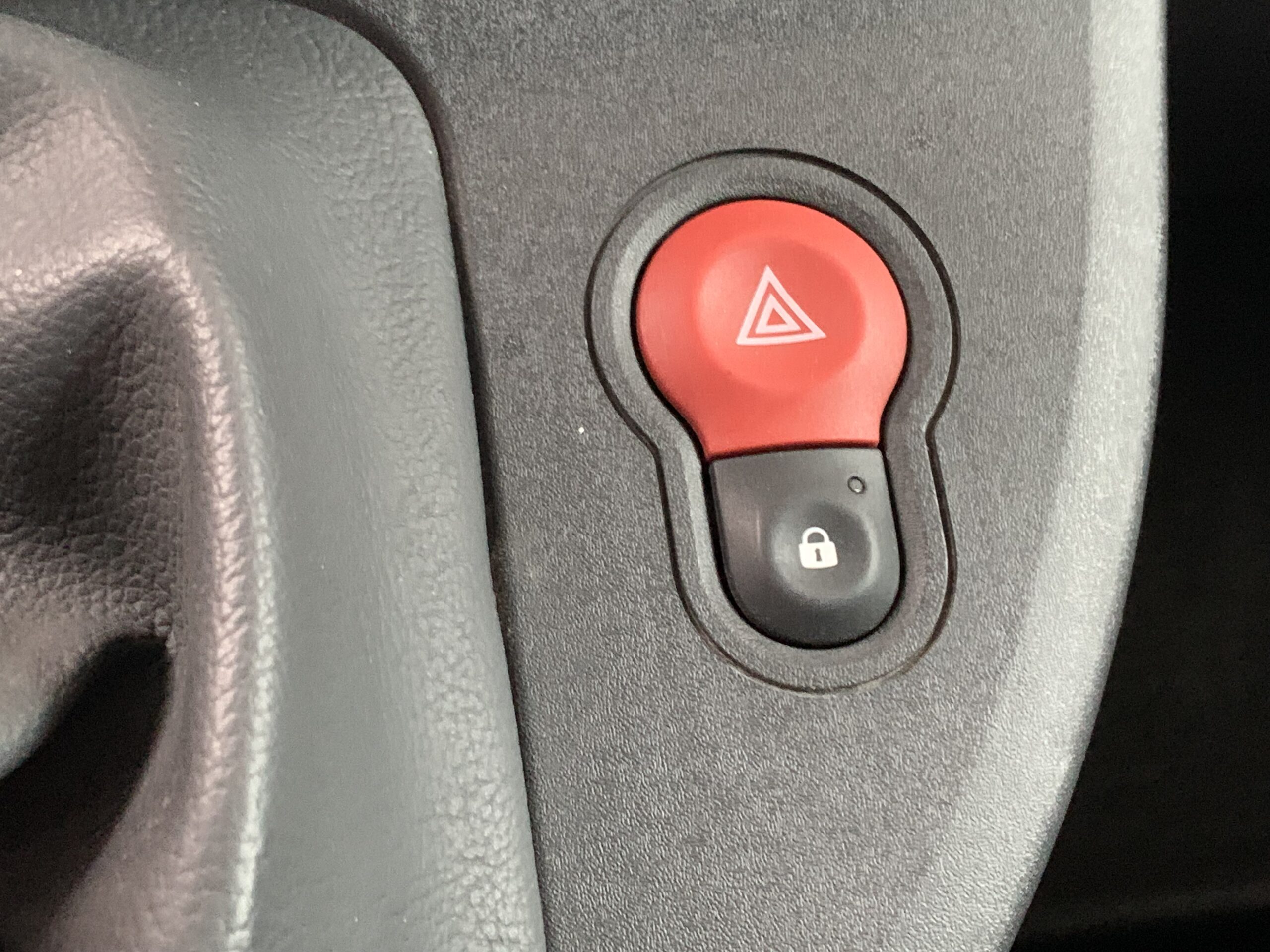 RENAULT KANGOO FURGON PROFESIONAL DCI 75CV + PUERTA LATERAL DERECHA DESLIZANTE