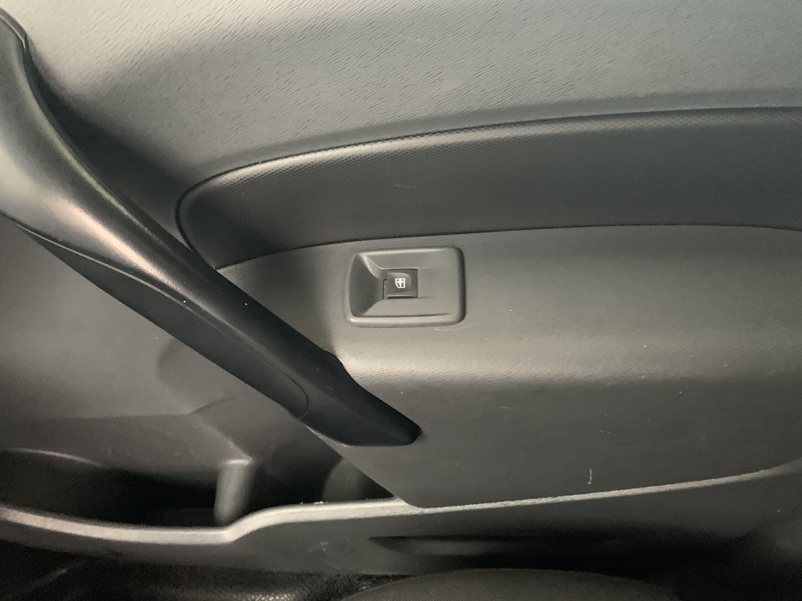 RENAULT KANGOO FURGON PROFESIONAL DCI 75CV + PUERTA LATERAL DERECHA DESLIZANTE