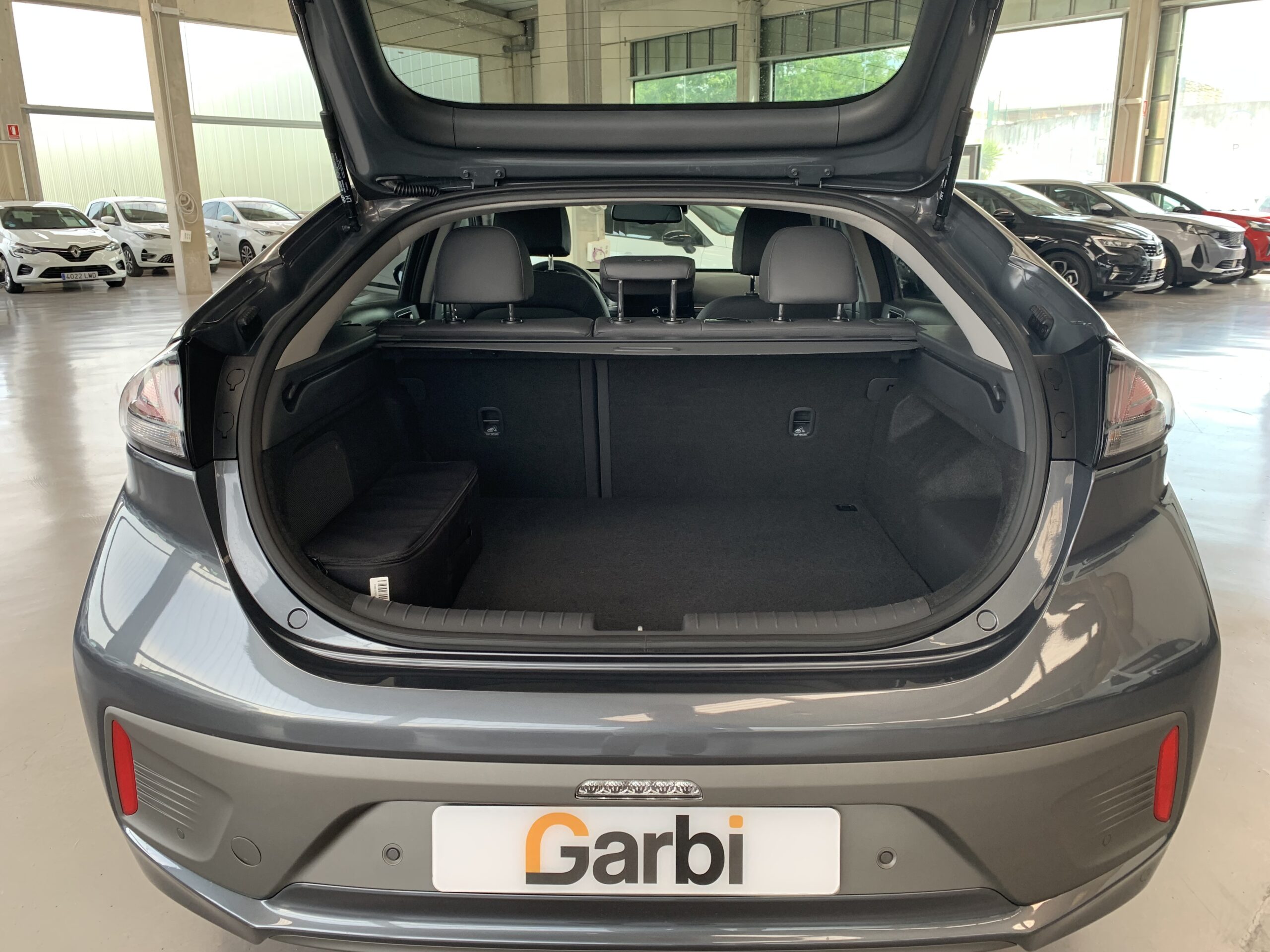 HYUNDAI IONIQ STYLE HIBRIDO ENCHUFABLE 1.6GDI 141CV