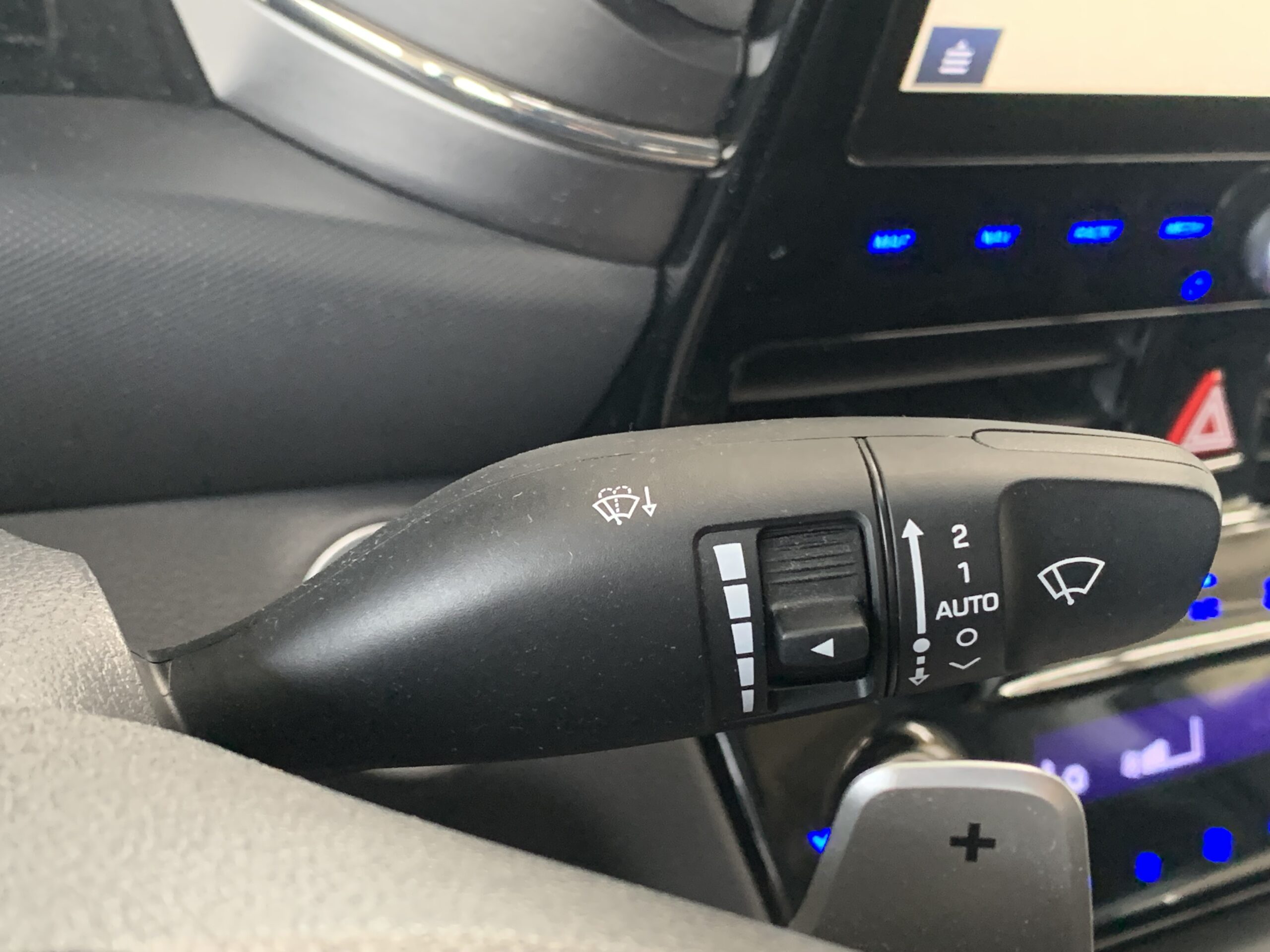HYUNDAI IONIQ STYLE HIBRIDO ENCHUFABLE 1.6GDI 141CV