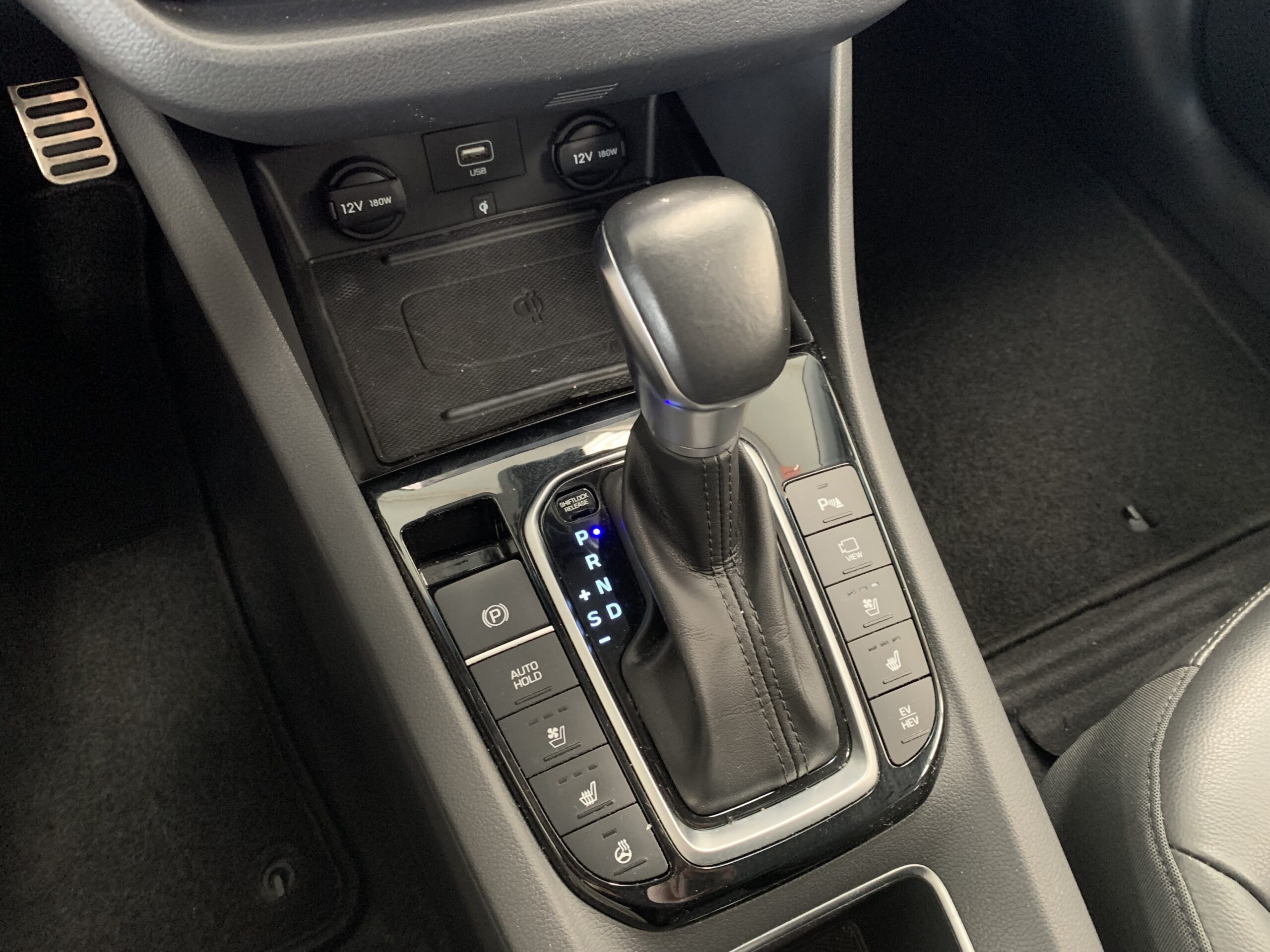 HYUNDAI IONIQ STYLE HIBRIDO ENCHUFABLE 1.6GDI 141CV