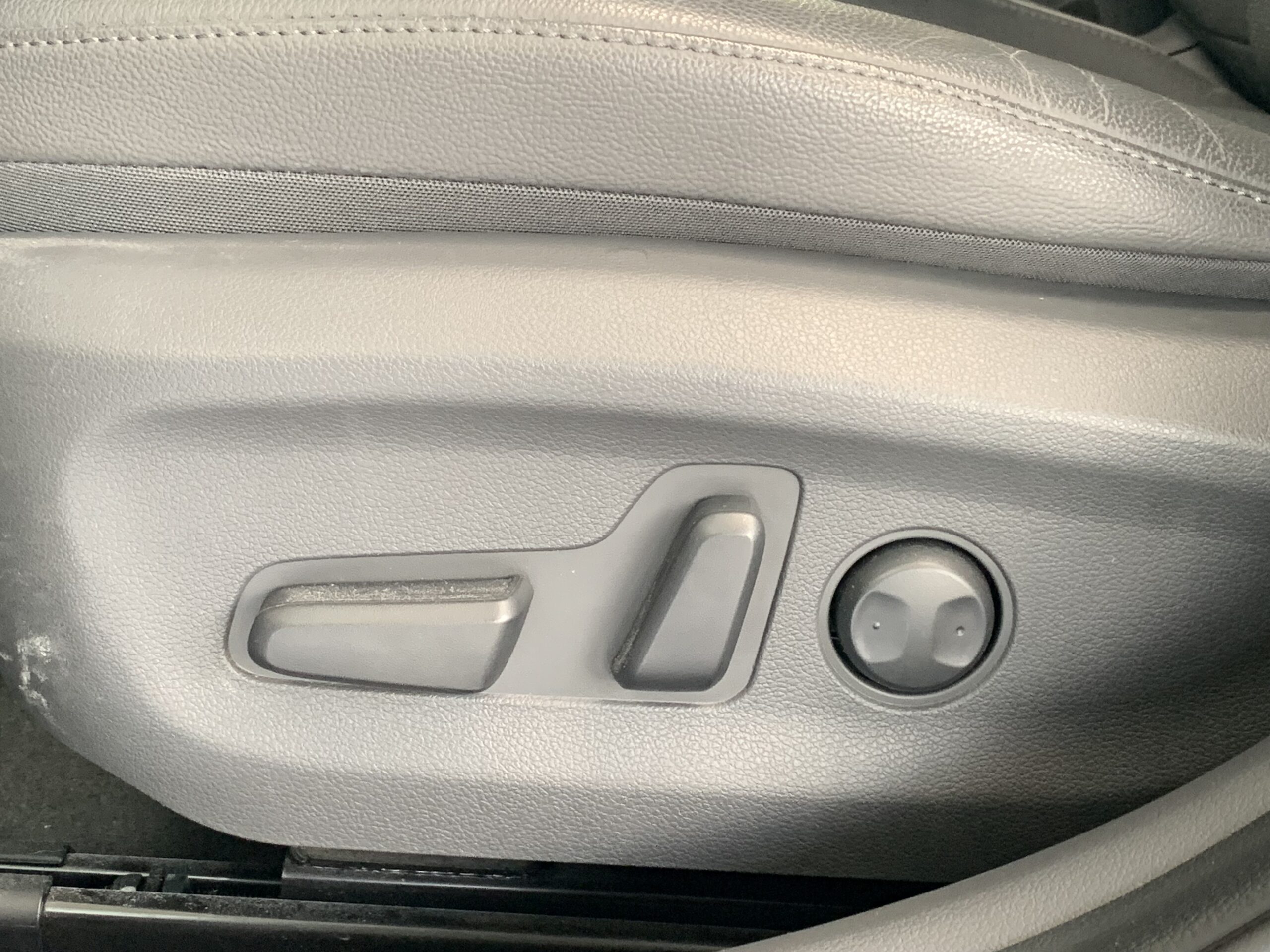 HYUNDAI IONIQ STYLE HIBRIDO ENCHUFABLE 1.6GDI 141CV