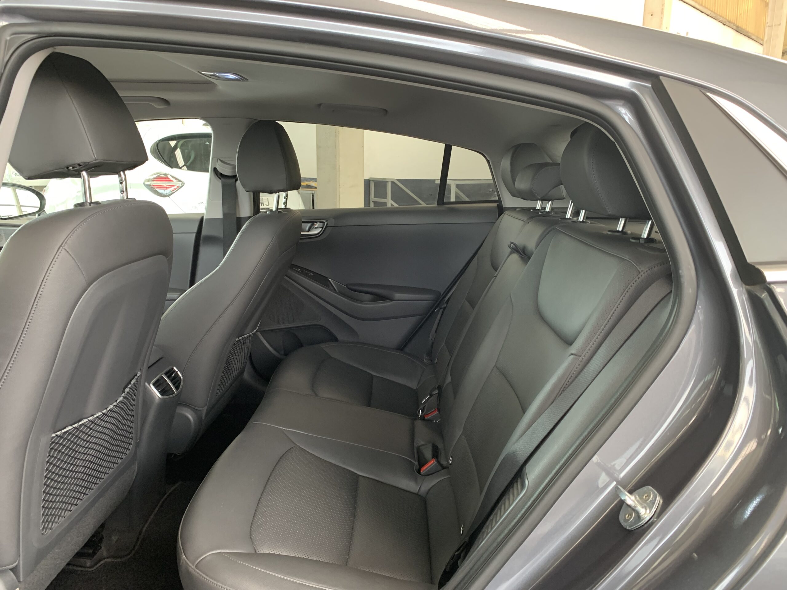 HYUNDAI IONIQ STYLE HIBRIDO ENCHUFABLE 1.6GDI 141CV