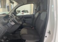 RENAULT KANGOO FURGON BLUE DCI 85CV + MAMPARA PIVOTANTE + 2 PUERTAS TRASERAS ACRISTALADAS 180º CON LUNAS TINTADAS + PUERTA LATERAL DERECHA DESLIZANTE + PACK ELECTRICO + SUELO DE CAJA TRASERA DE CAUCHO