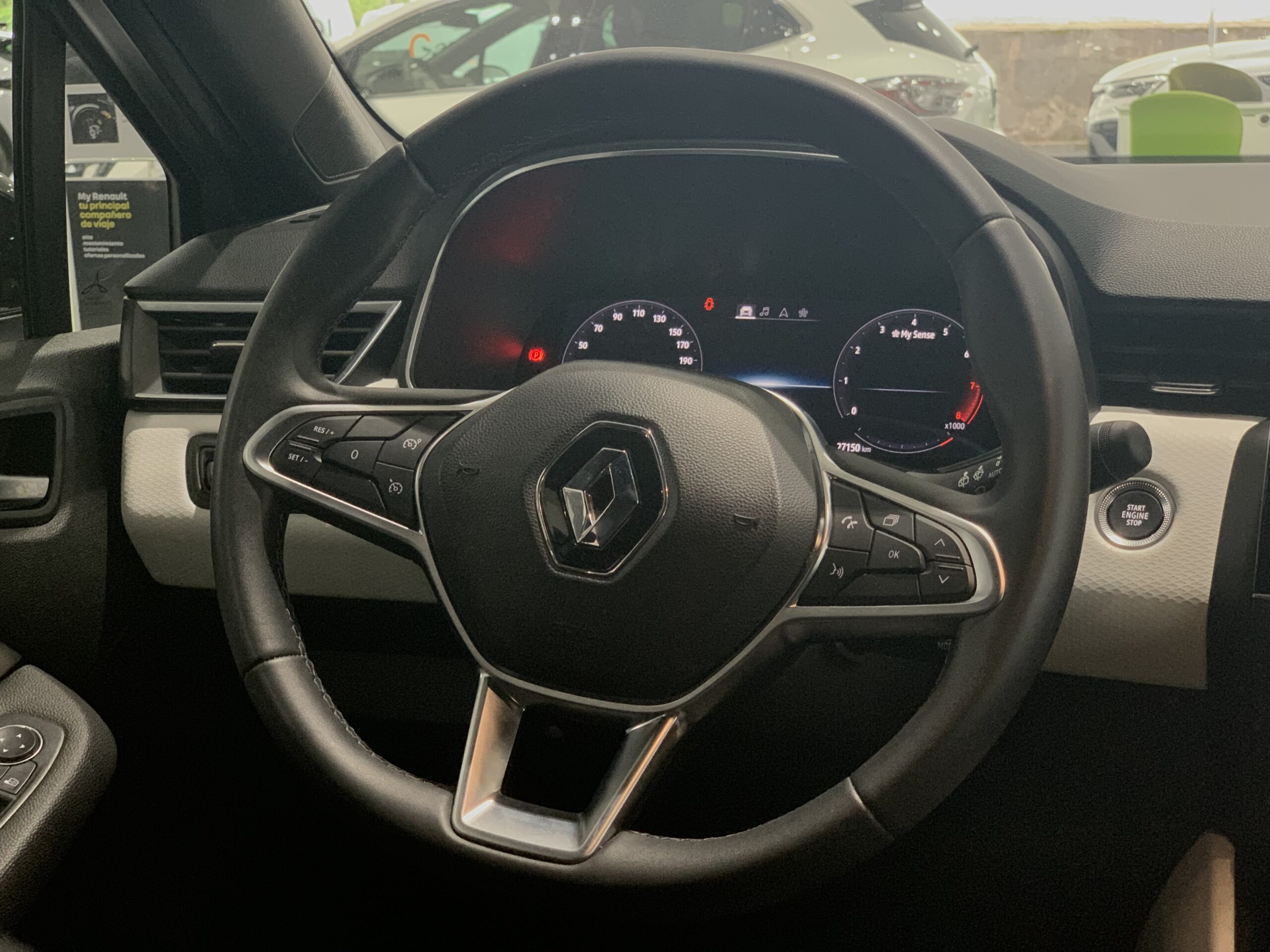 RENAULT CLIO TECHNO TCE 140CV + PACK EASY PARKING + PACK LIGTHING + PACK FULL SCREEN EASY LINK + RUEDA DE REPUESTO + CARGADOR DE INDUCCION
