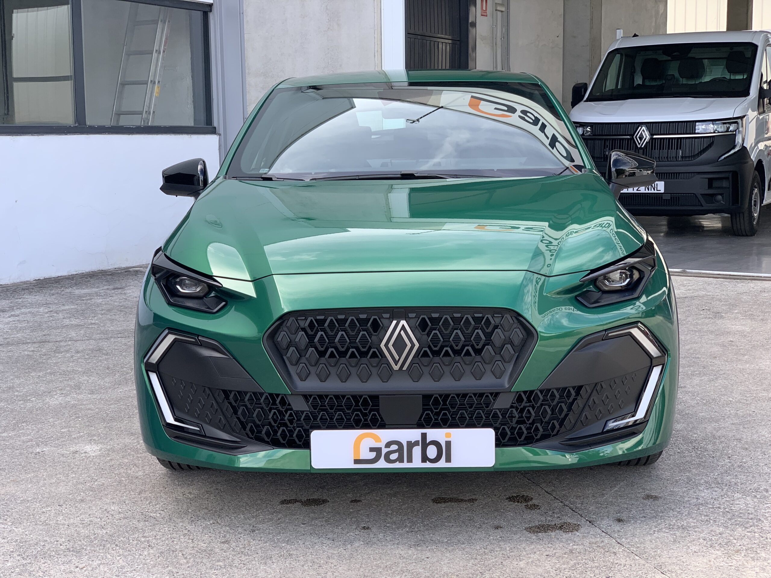 NUEVO RENAULT CLIO EVOLUTION TCE 115CV + CAMARA TRASERA + LLANTAS 16″