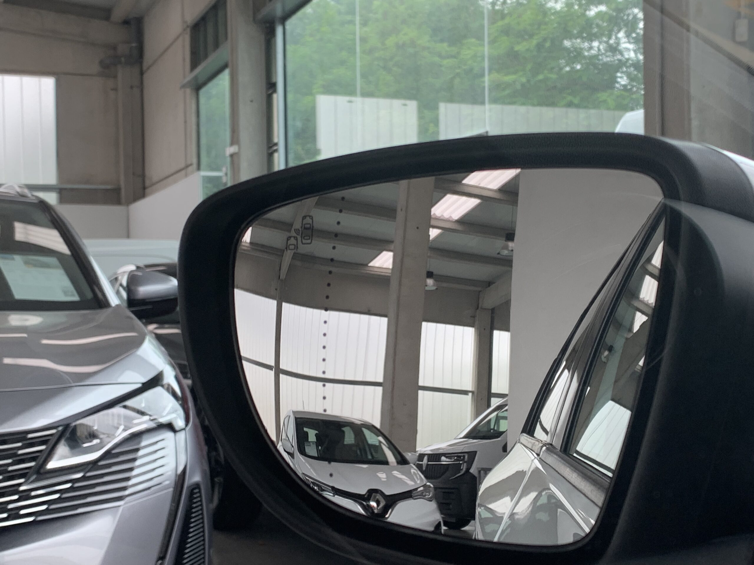 RENAULT ZOE ZEN 135CV 50KWH 100% ELECTRICO + CARGA RAPIDA + SALUD BATERIA: 94,5%