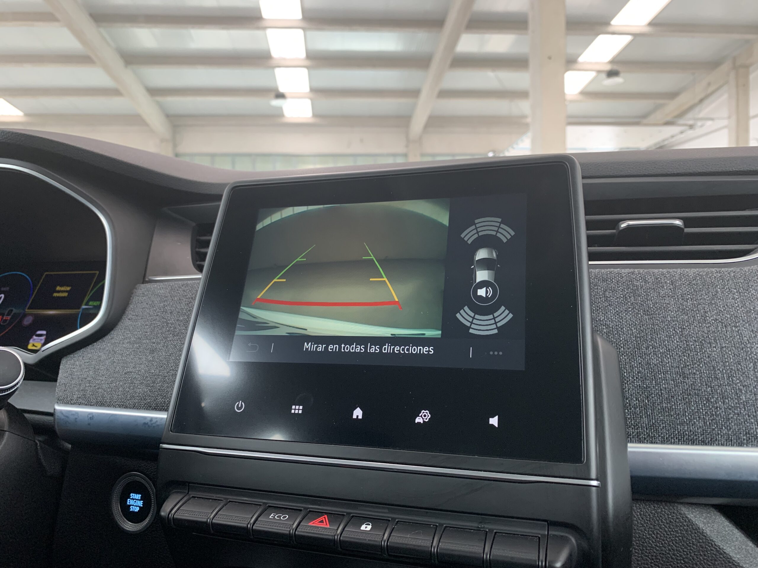 RENAULT ZOE ZEN 135CV 50KWH 100% ELECTRICO + CARGA RAPIDA + SALUD BATERIA: 94,5%