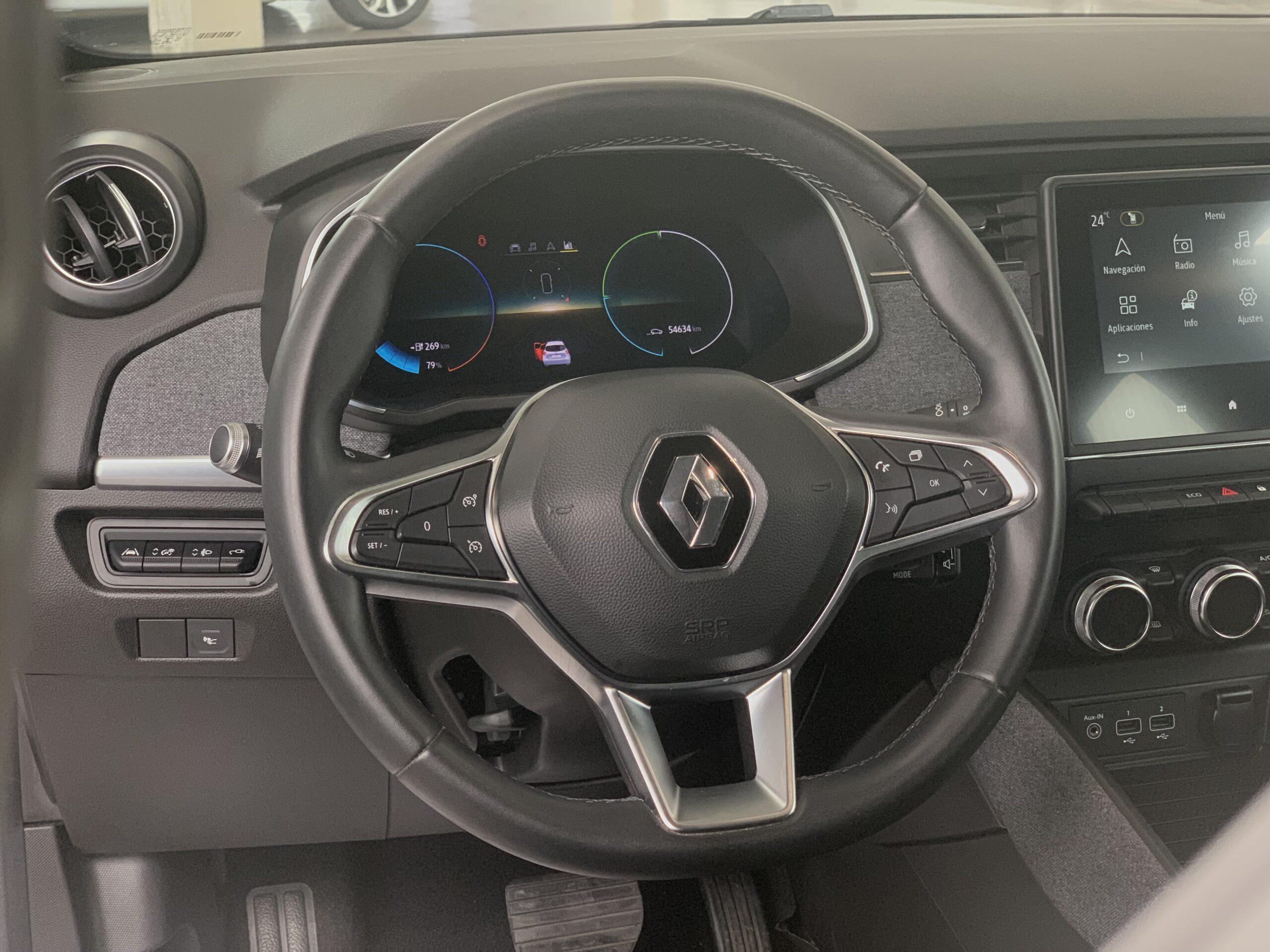 RENAULT ZOE ZEN 135CV 50KWH 100% ELECTRICO + CARGA RAPIDA + SALUD BATERIA: 94,5%